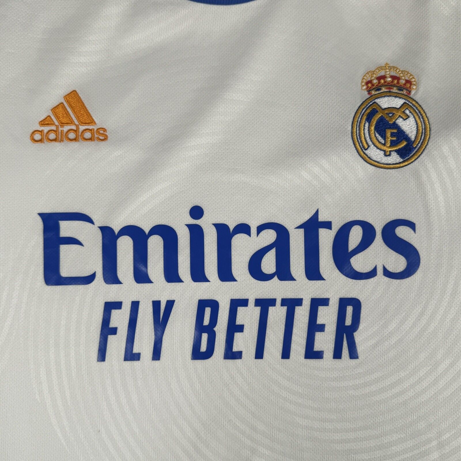 Real Madrid 2021/2022 Home Football Shirt  Men’s XL - Football Shirt Kingdom