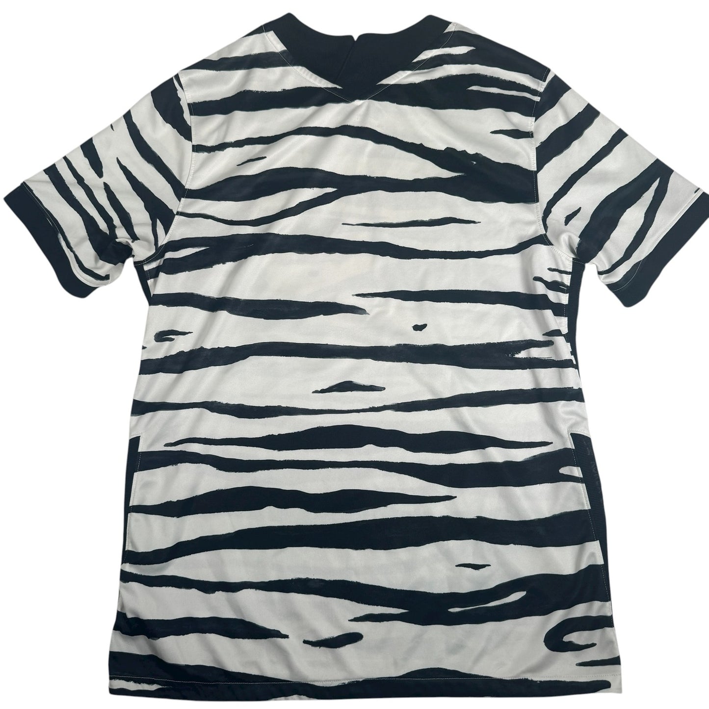 South Korea 2020/2021/2022 Away Football Shirt  Large