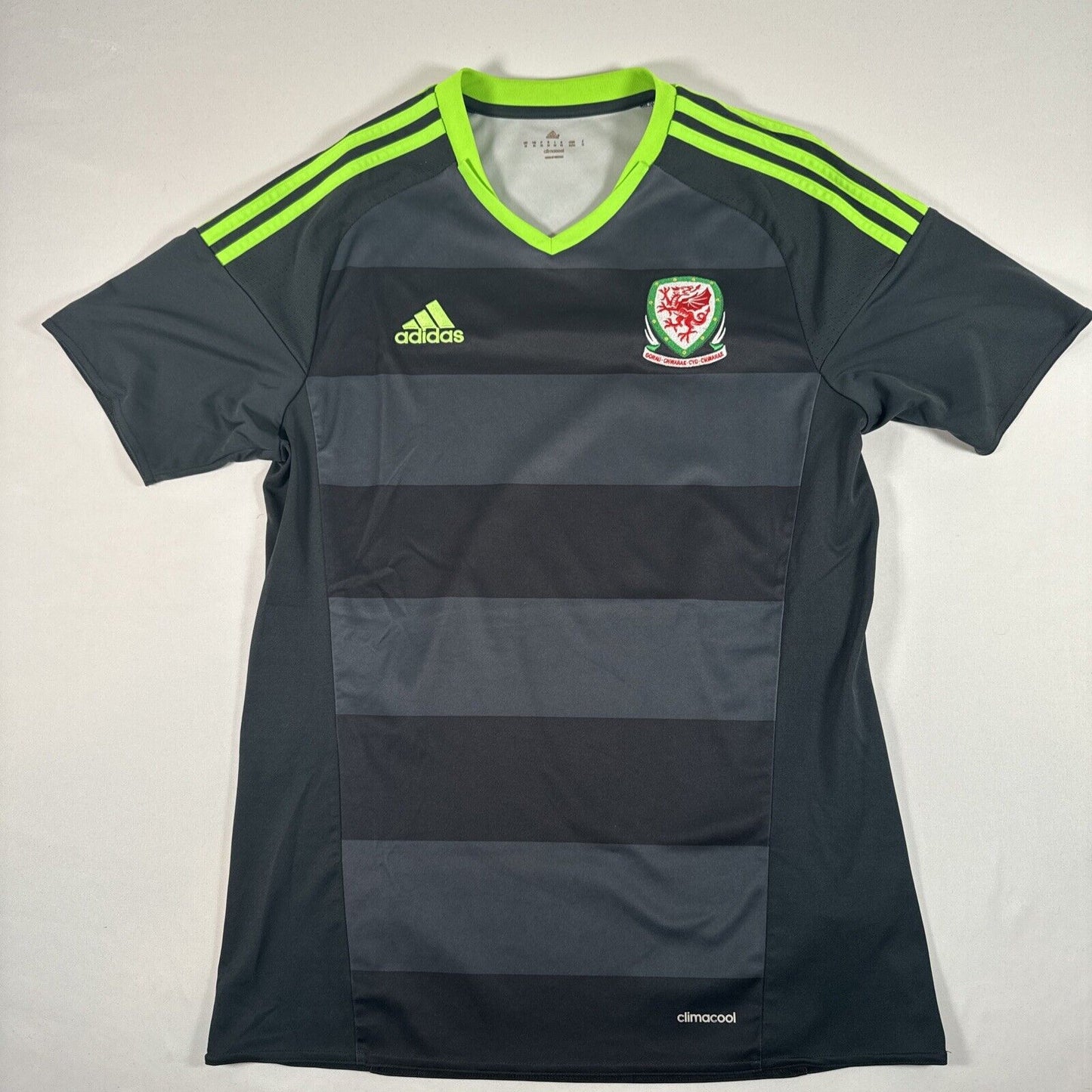 wales 2016 2017 2018 away football shirt men s medium2