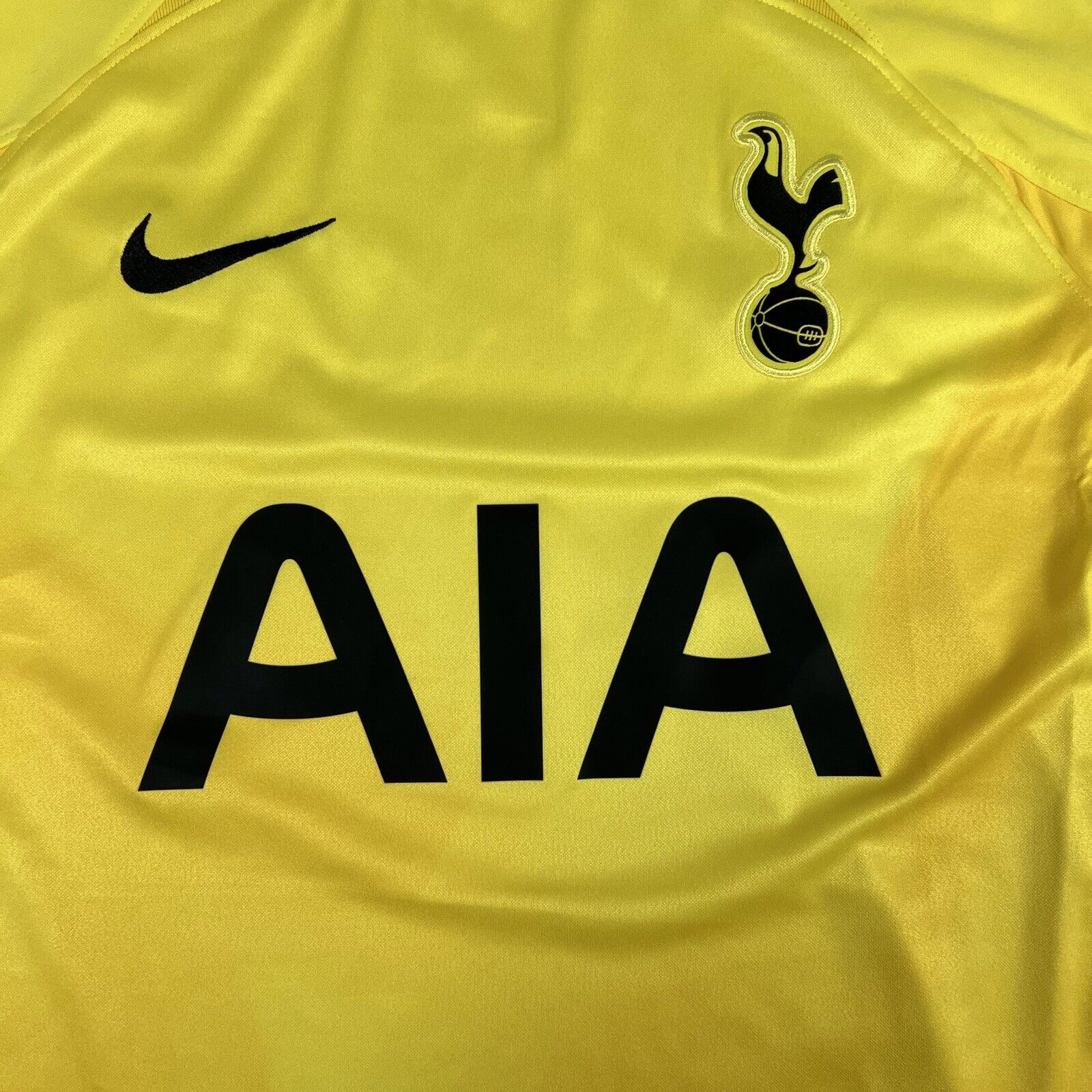 Tottenham Hotspur 2022/2023 Goalkeeper Football Shirt BNWT Medium - Football Shirt Kingdom
