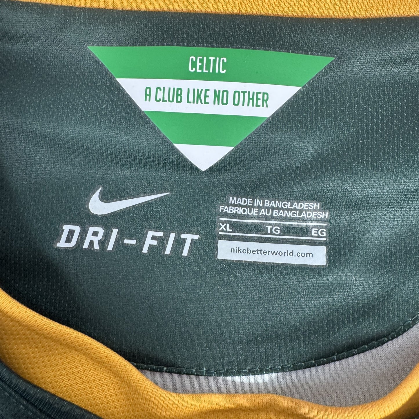 Celtic 2014/2015 Away Football Shirt  XL