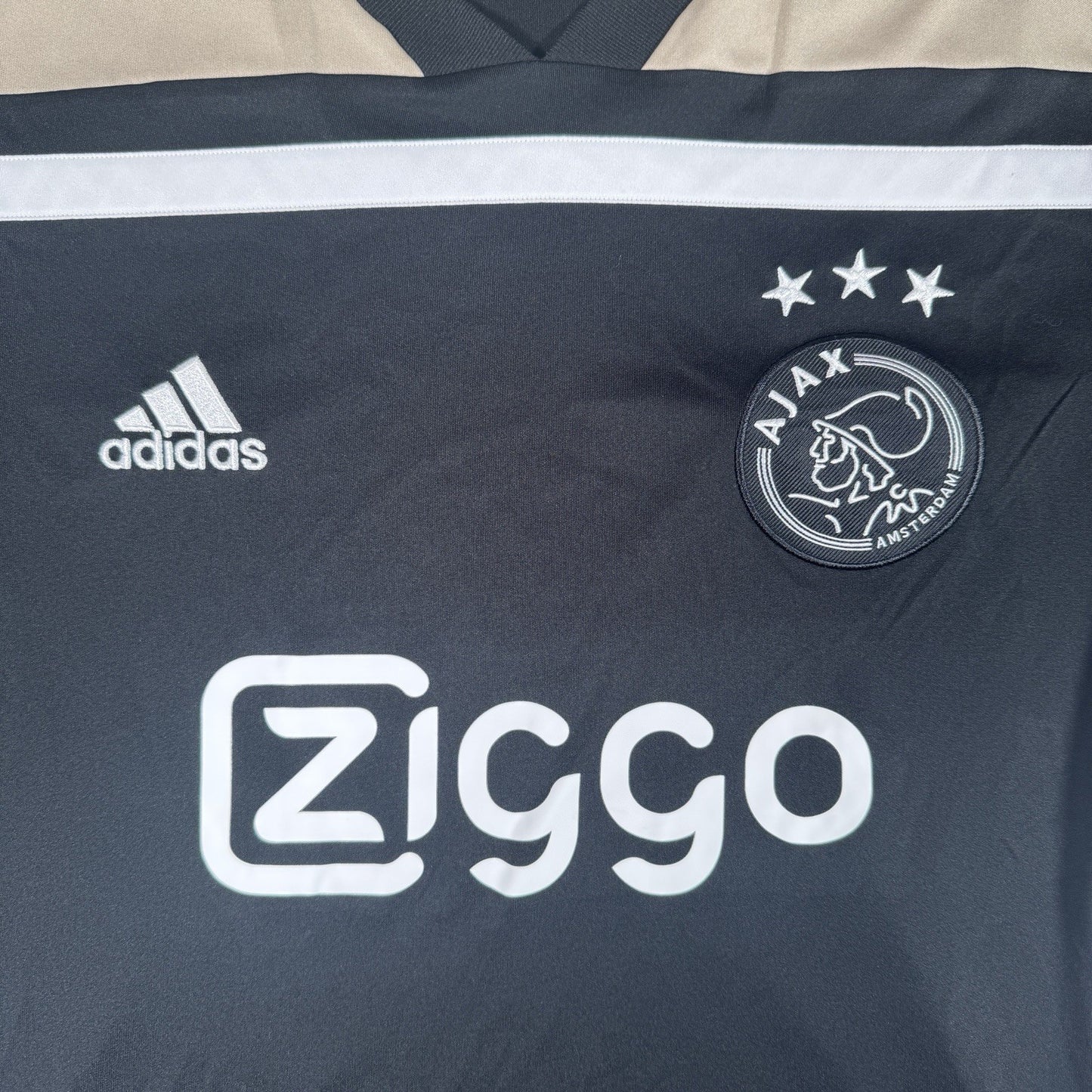 Ajax 2018/2019 Away Football Shirt  XL