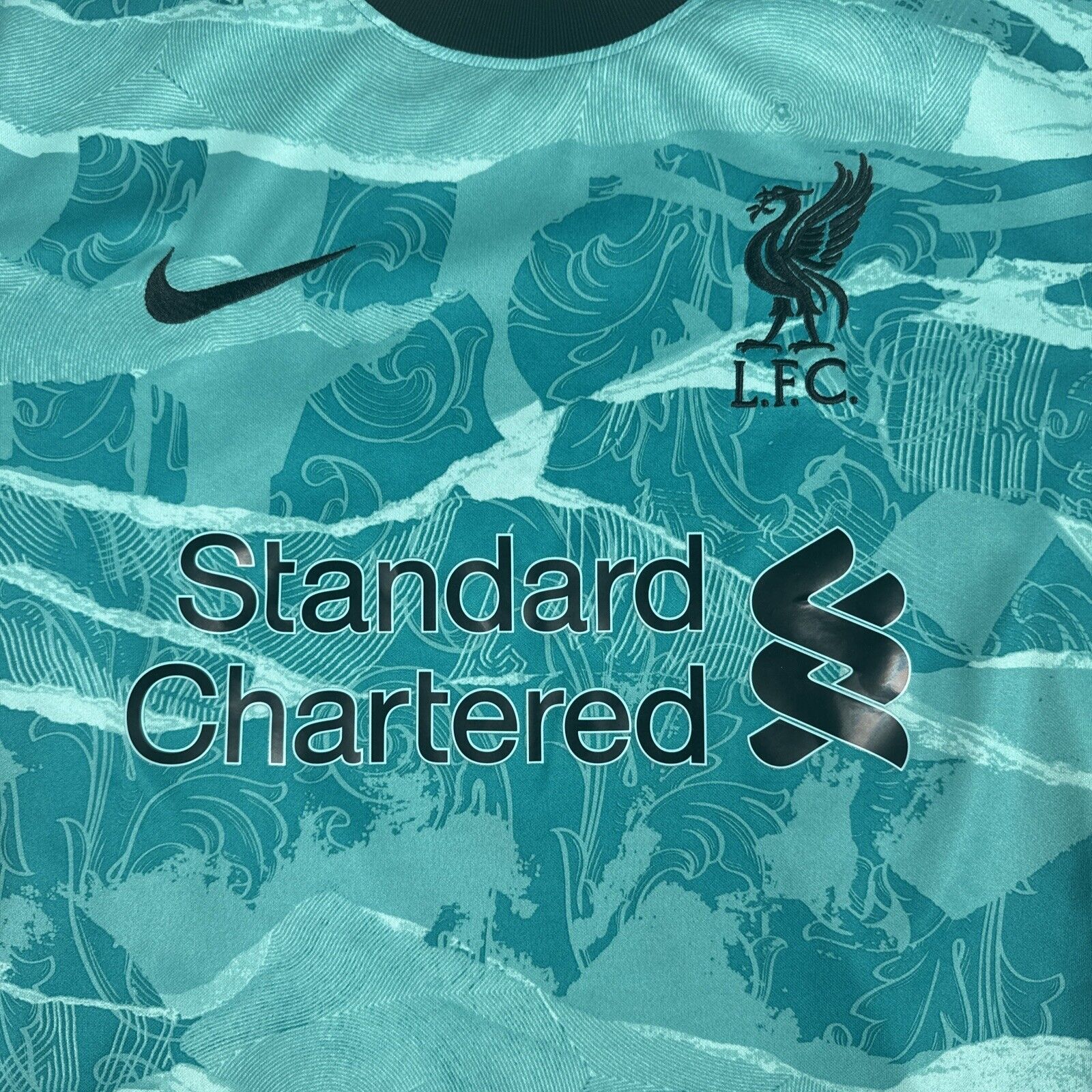 Liverpool 2020/2021 Away Football Shirt  Men’s Small - Football Shirt Kingdom