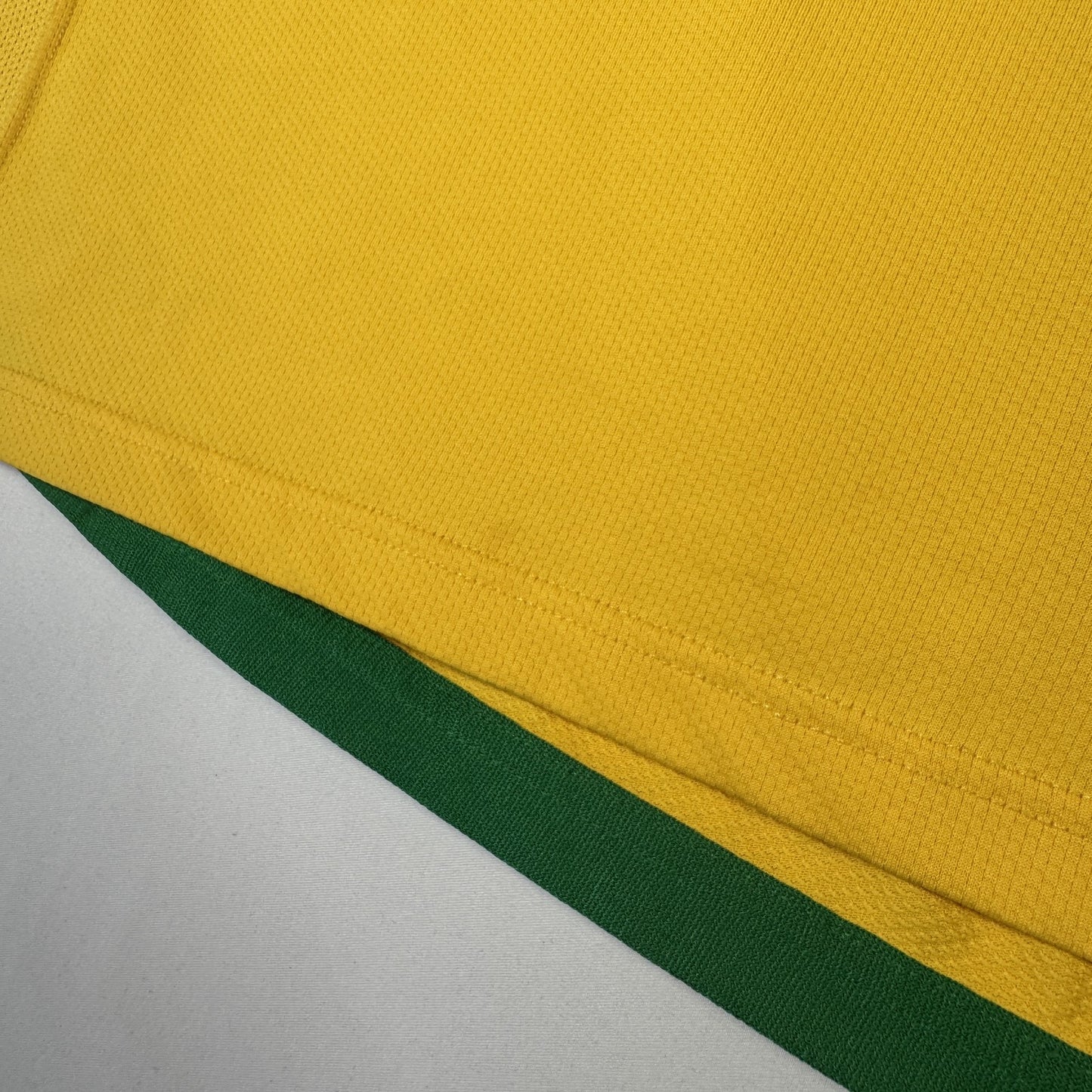 Brazil 2006/2007/2008 Home Football Shirt  Medium