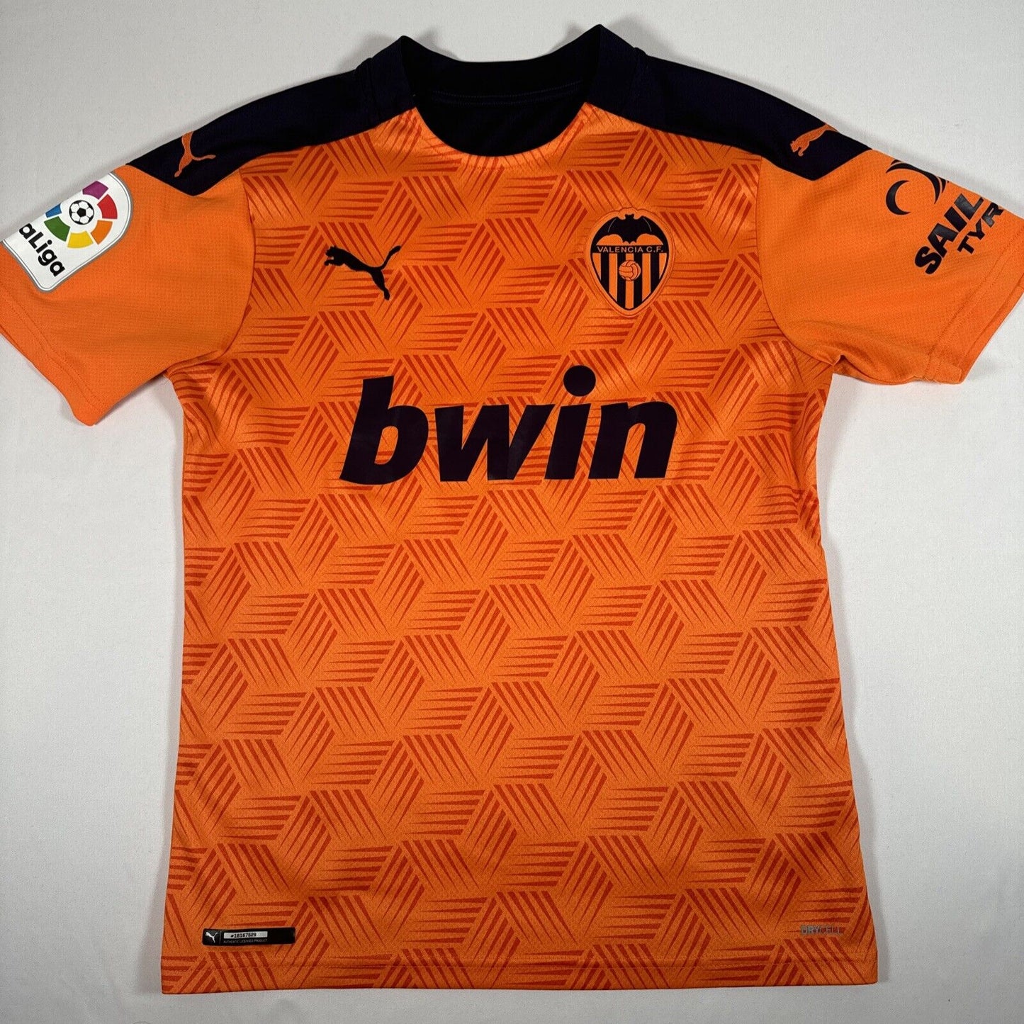 Valencia 2020/2021 Away Football Shirt   Small