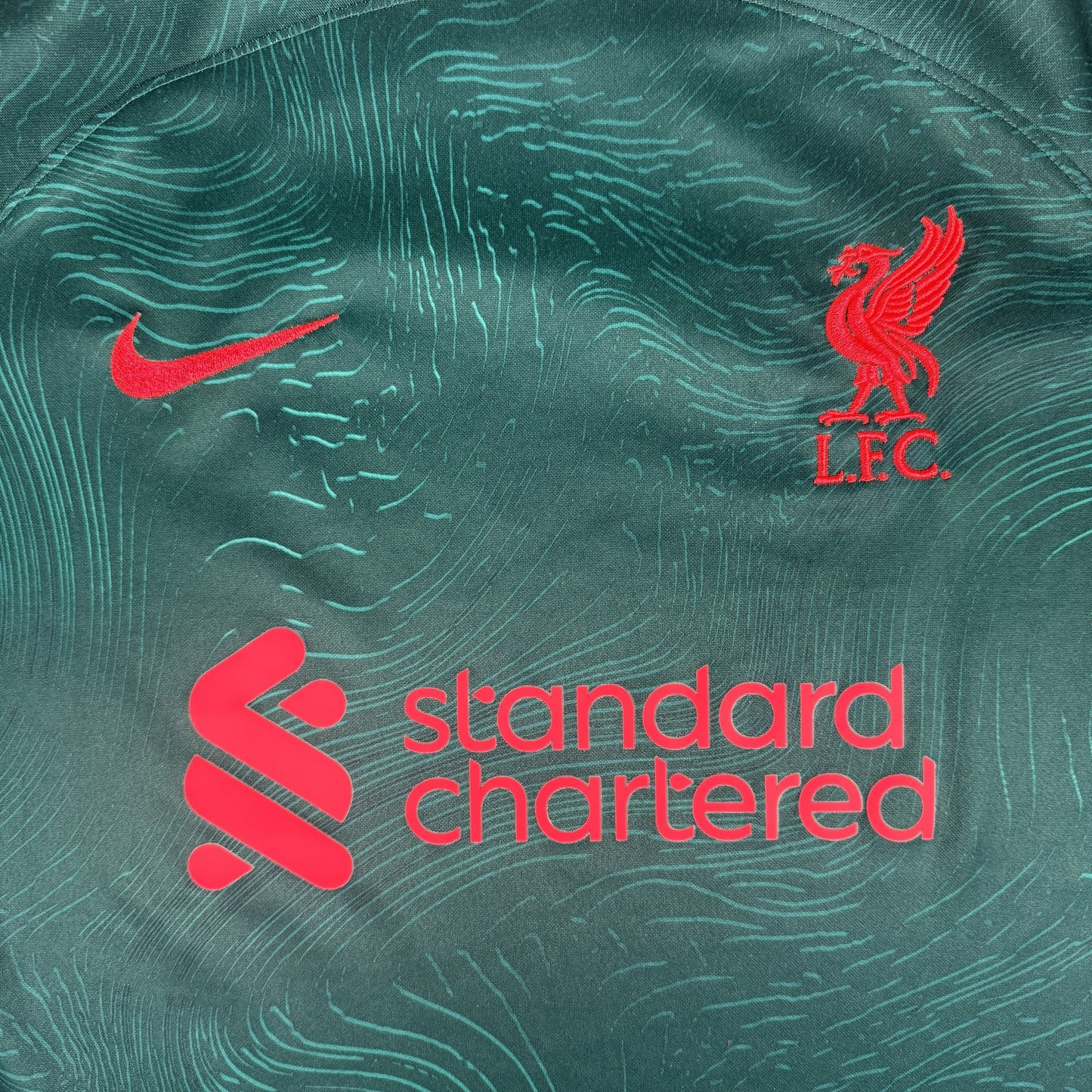 Liverpool 2022/2023 Third Football Shirt XL
