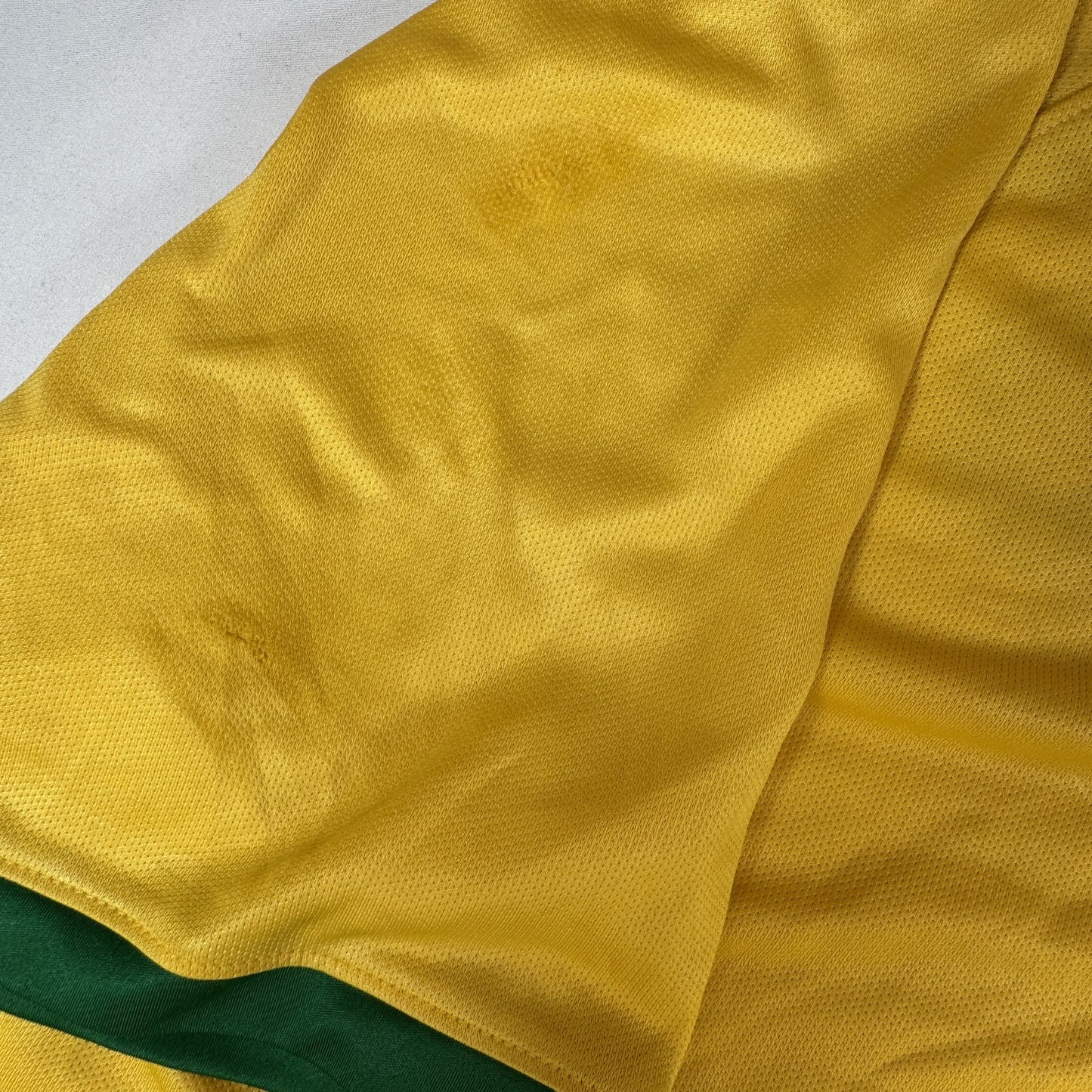 Brazil 2014/2015/2016 Home Football Shirt  XXL 2XL