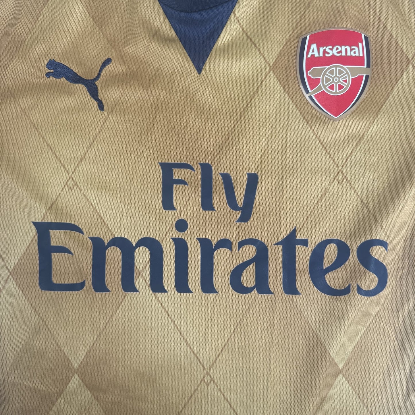 Arsenal 2015/2016 Away Football Shirt  Small