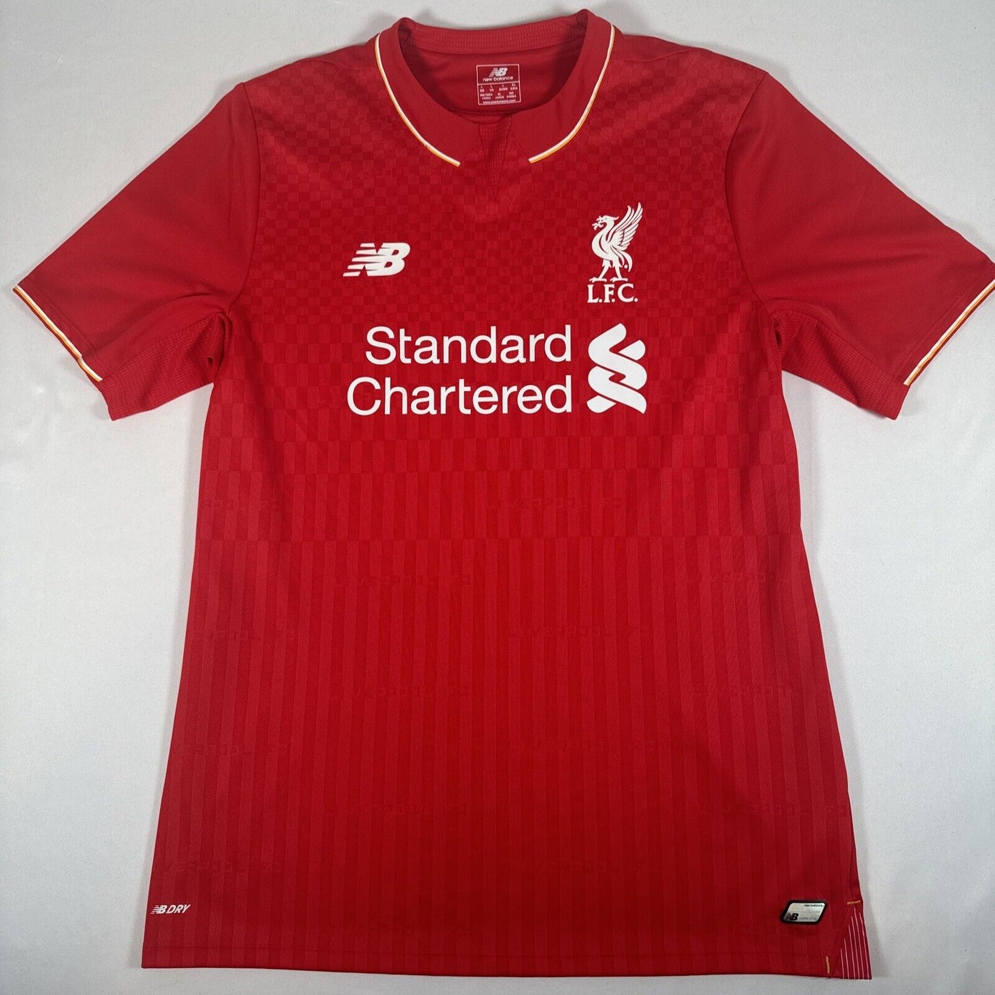 Liverpool 2015/2016 Home Football Shirt  Men’s Large