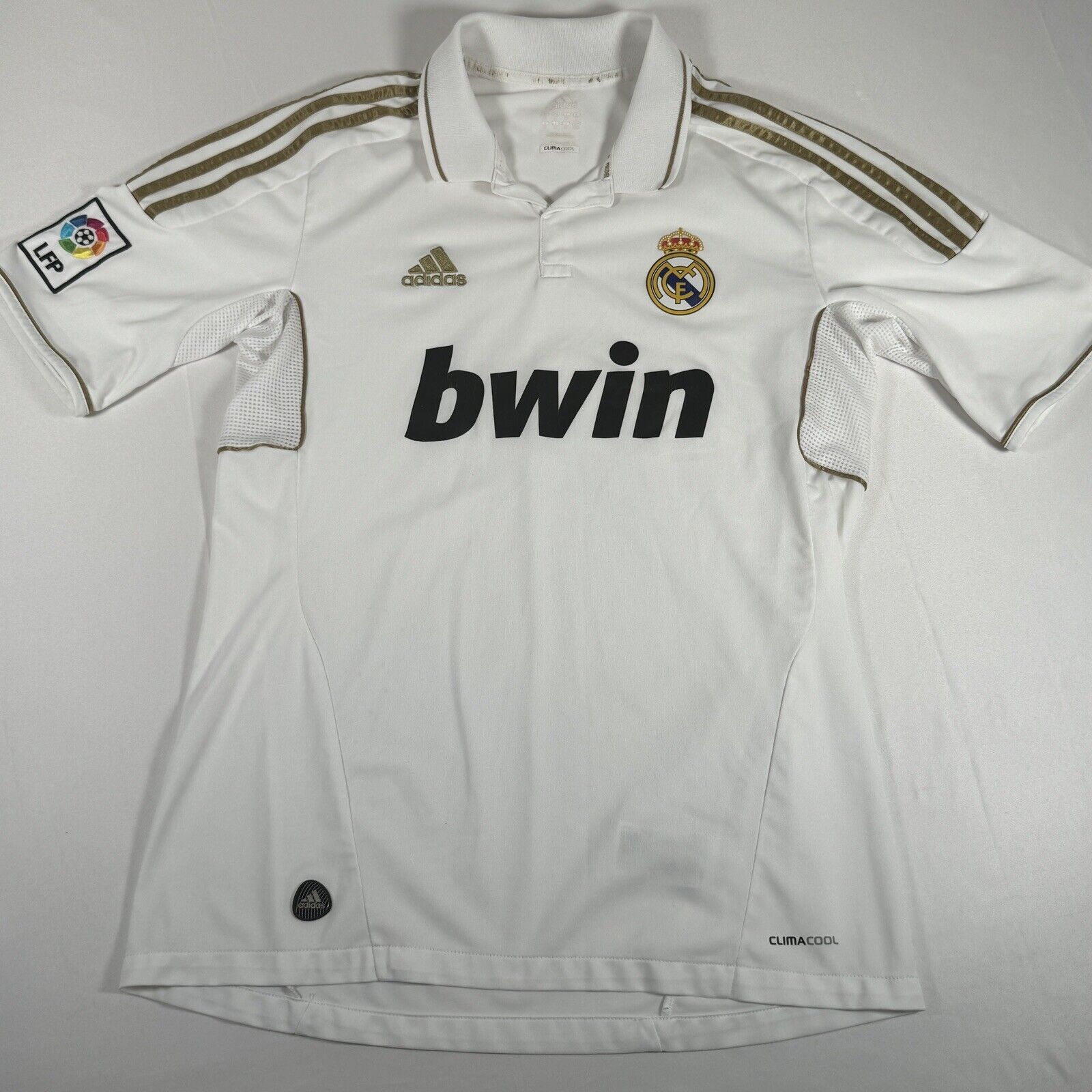 real madrid 2011 2012 home football shirt men s medium2