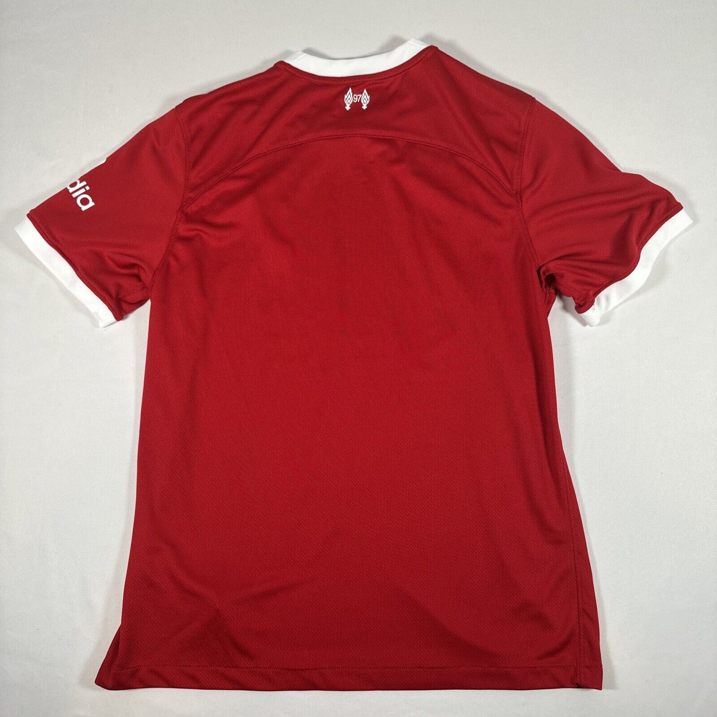 liverpool 2023 2024 home football shirt men s medium3