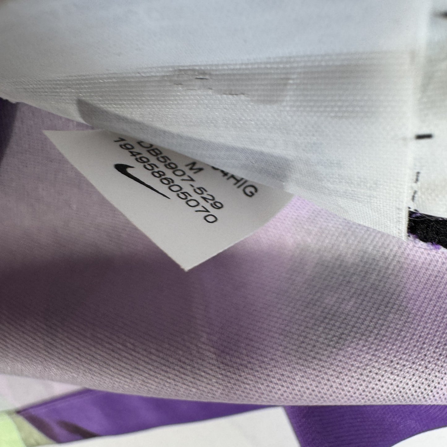 Tottenham Hotspur 2021/2022 Third Football Shirt  Medium