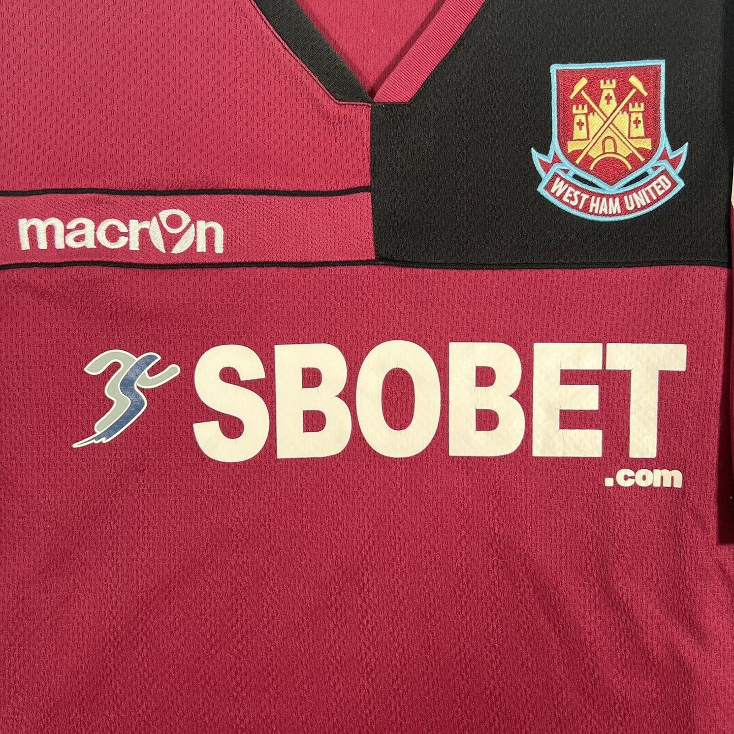 West Ham United 2010/2011 Macron Training Football Shirt Large