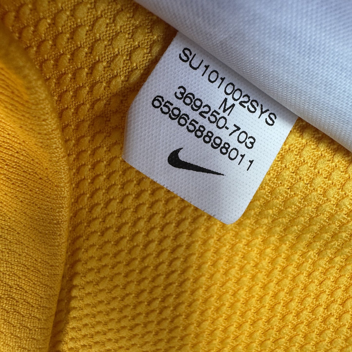 Brazil 2010/2011/2012 Home Football Shirt  Medium