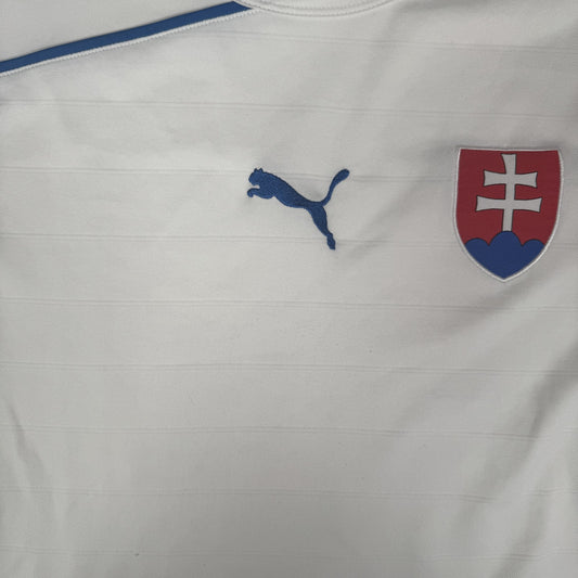 Slovakia 2012/2013/2014 Home Football Shirt  Large