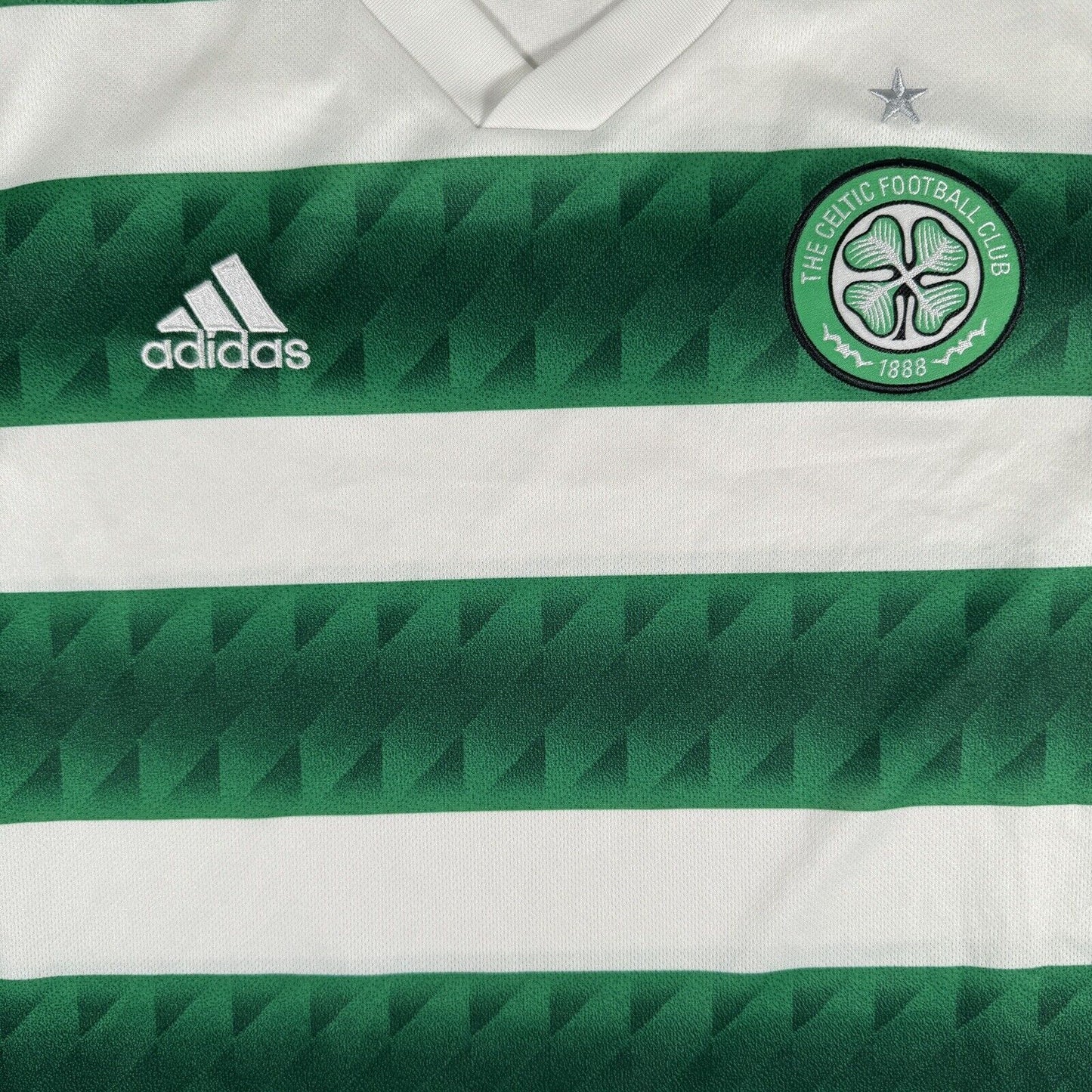 Celtic 2022/2023 Home Football Shirt   Large - Football Shirt Kingdom