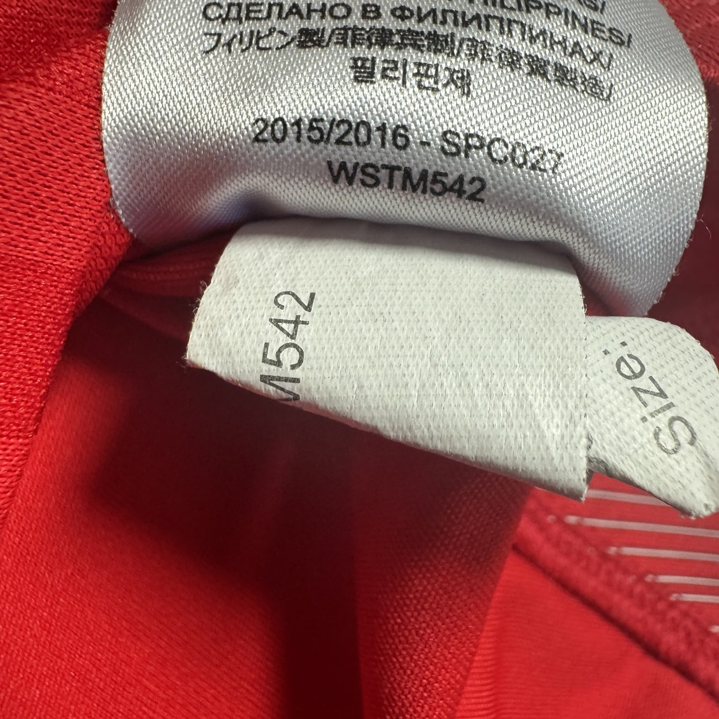 Liverpool 2015/2016 Home Football Shirt  Large