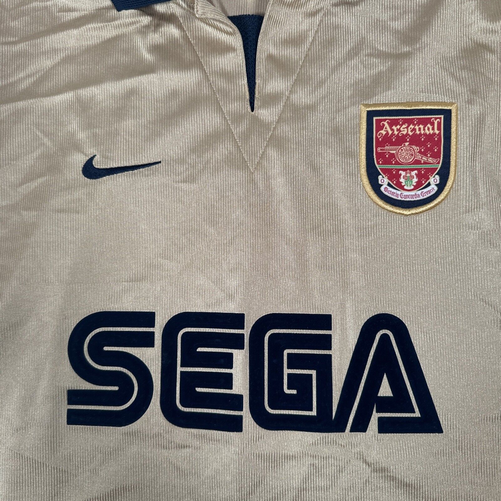 Arsenal 2001/2002 Away Football Shirt   2XL XXL - Football Shirt Kingdom