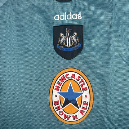 Newcastle United 1996/1997 Goalkeeper Football Shirt Small — front close-up