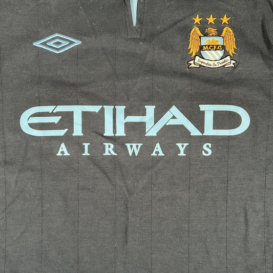 Manchester City 2010/2011 Away Football Shirt Long Sleeve Large