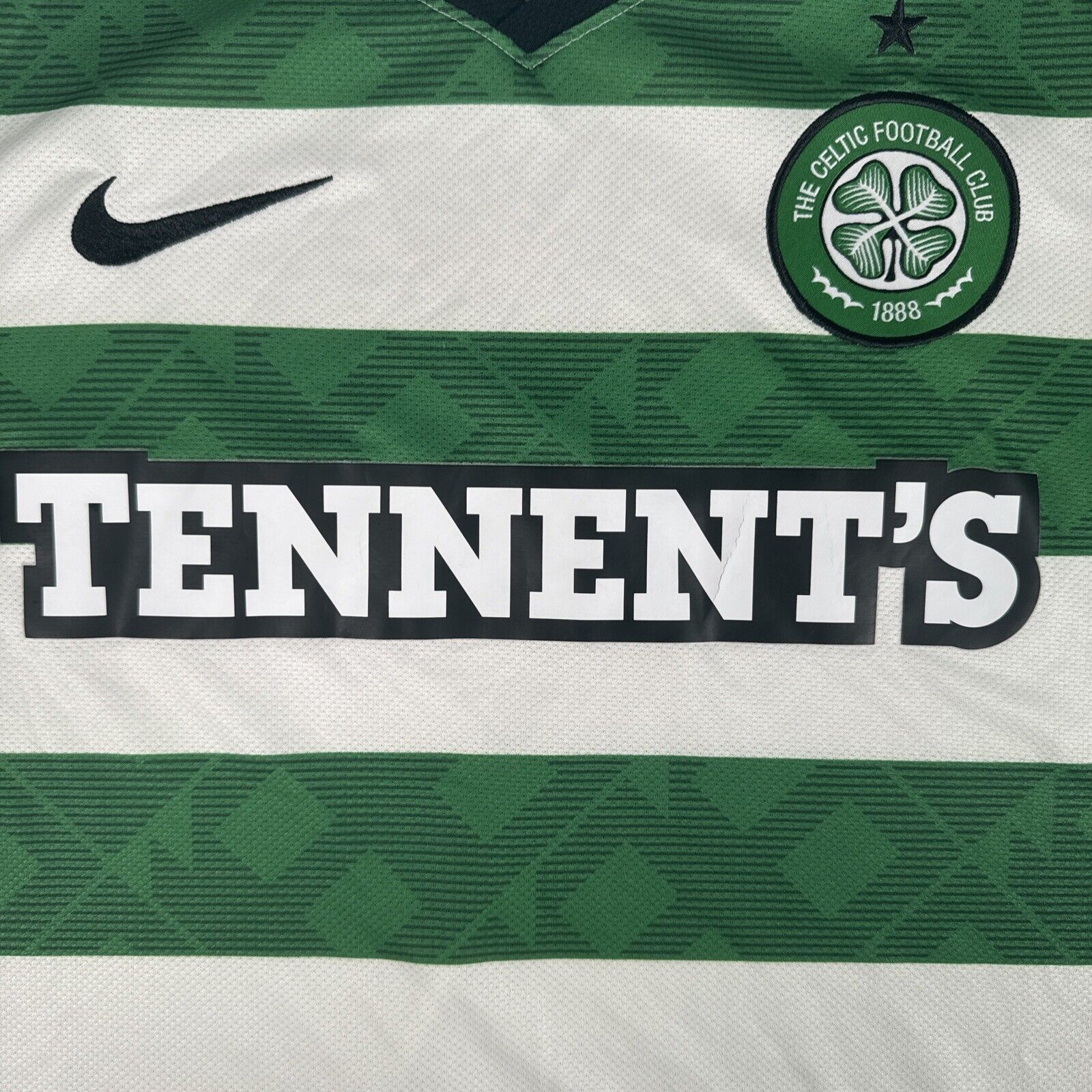 Celtic 2010/2011/2012 Home Football Shirt  Men’s Large - Football Shirt Kingdom