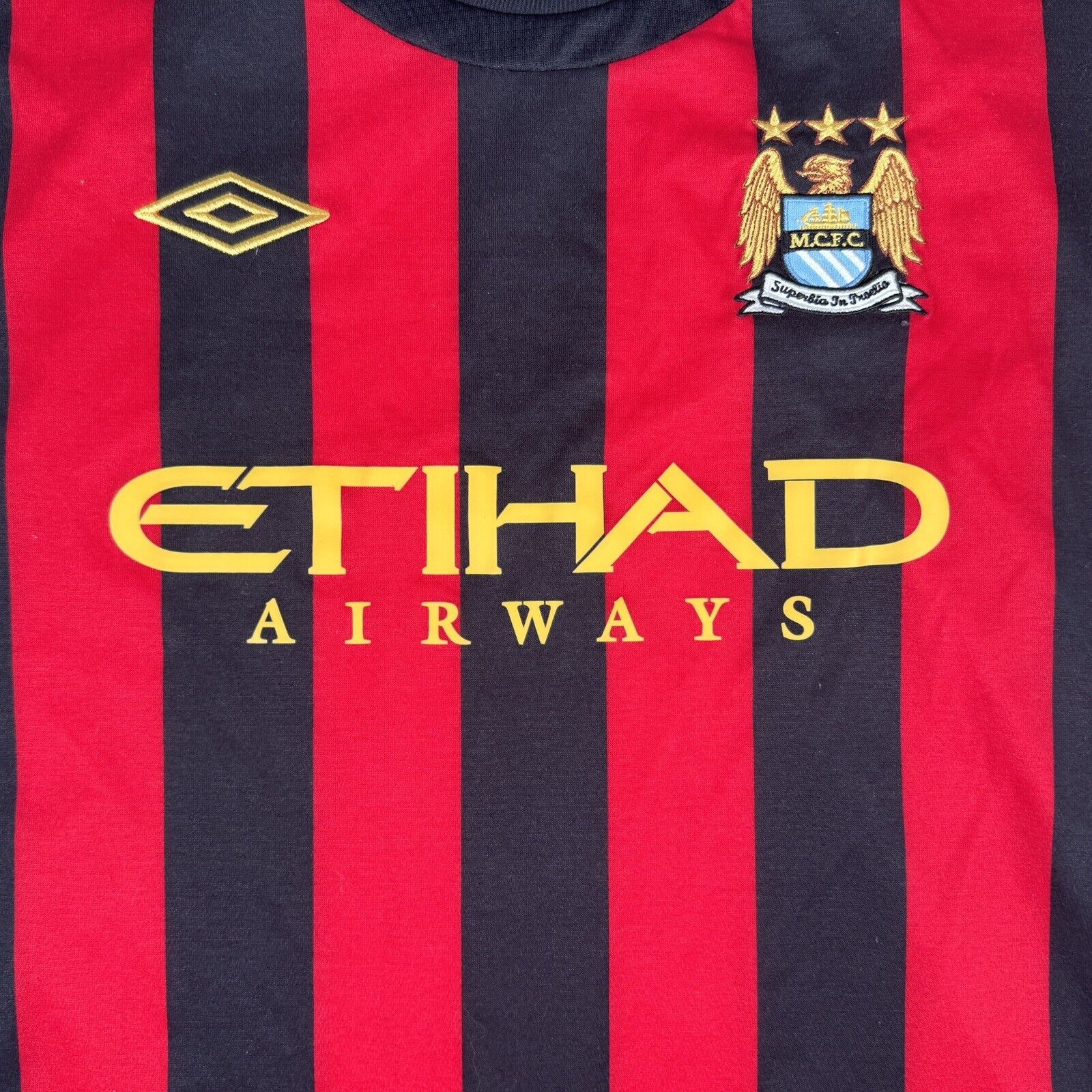 Manchester City 2011/2012 Away Football Shirt Men’s 44 / XL - Football Shirt Kingdom