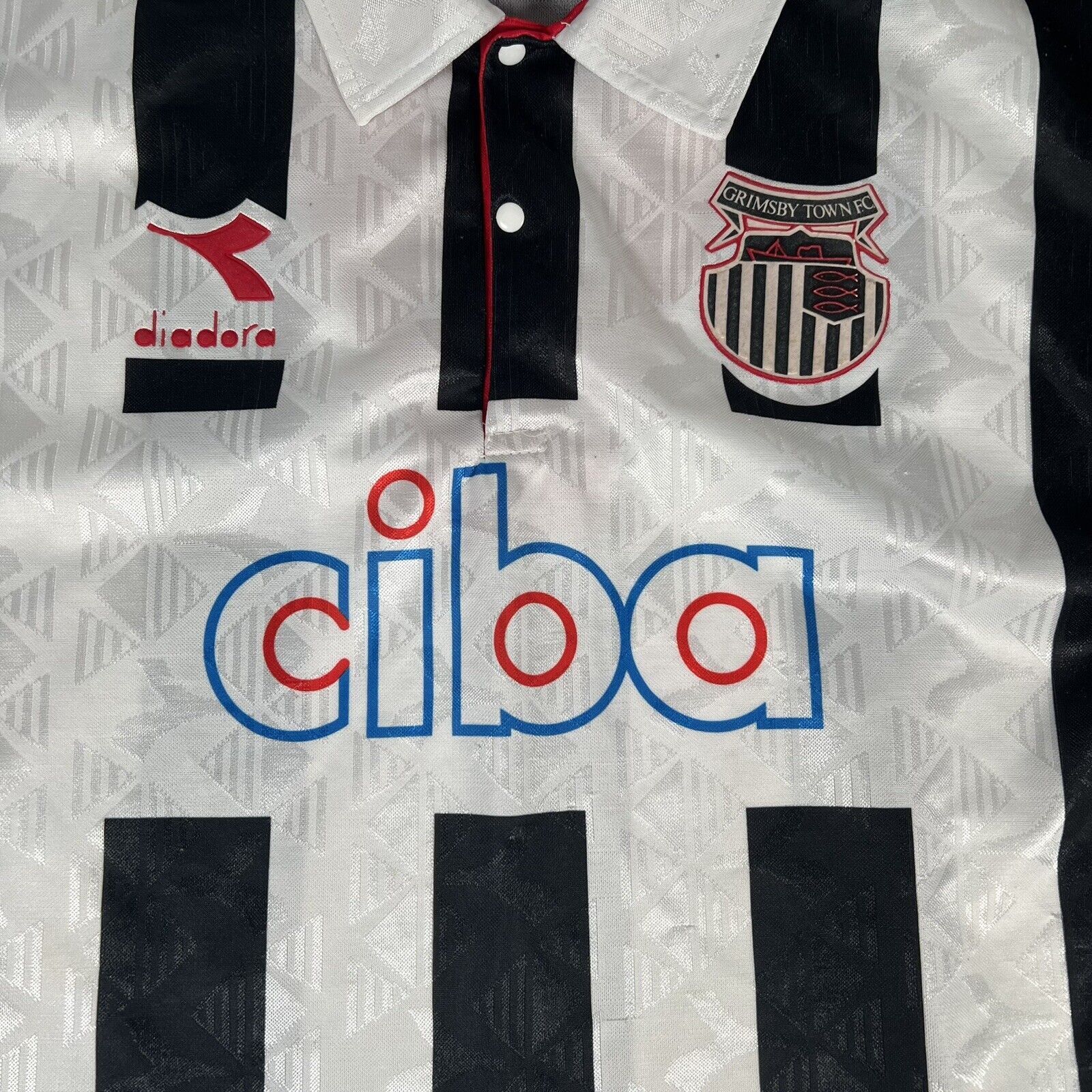 Grimsby Town 1994/1995 Home Football Shirt Men’s Medium - Football Shirt Kingdom