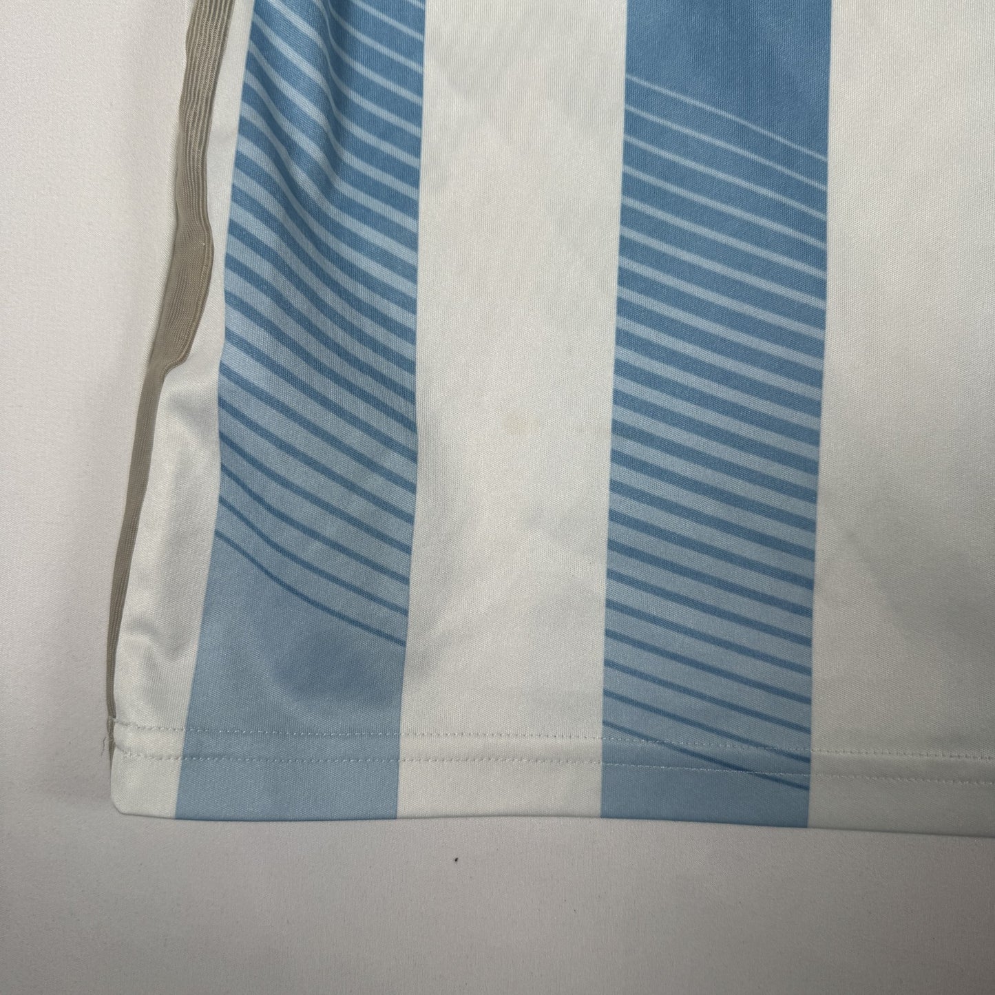 Argentina 2013/2014/2015 Home Football Shirt Medium
