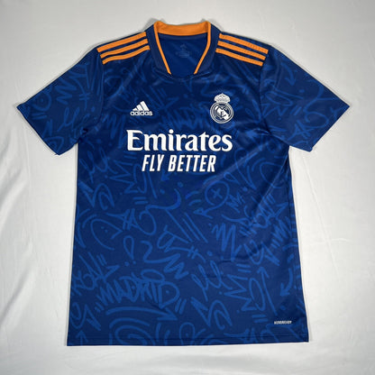 Real Madrid 2021/2022 Away Football Shirt Men’s Medium — full front view