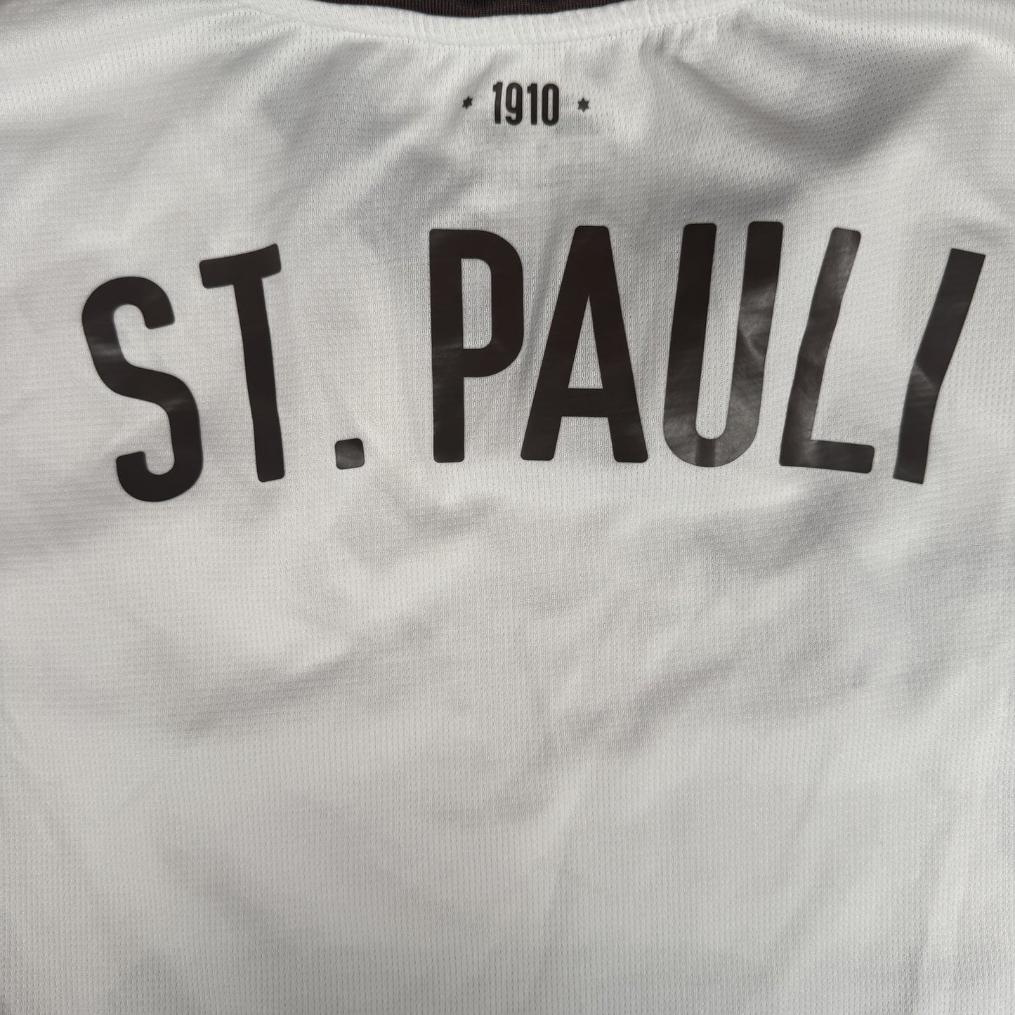 FC St Pauli 2024/2025 Third Football Shirt  Large