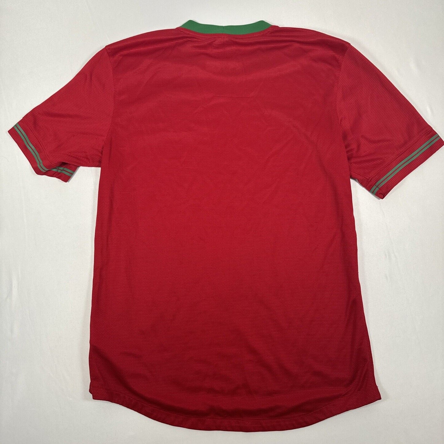 Portugal 2012/2013 Home Football Shirt  Men’s Medium