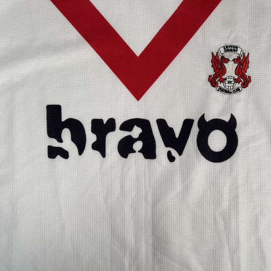 Leyton Orient 1999/2000 Home Football Shirt  Men’s Medium - Football Shirt Kingdom
