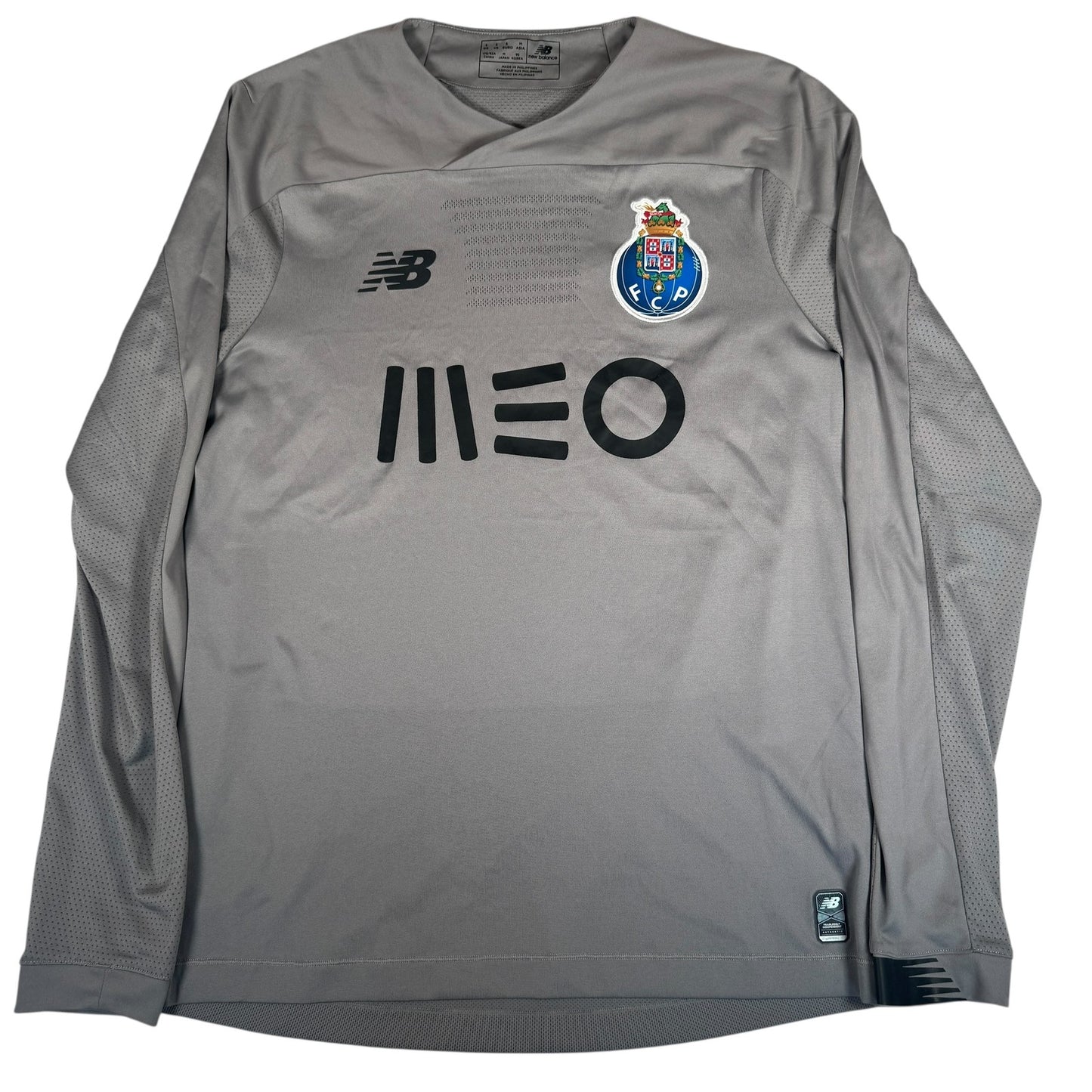 FC Porto 2019/2020 Goalkeeper Football Shirt  Small
