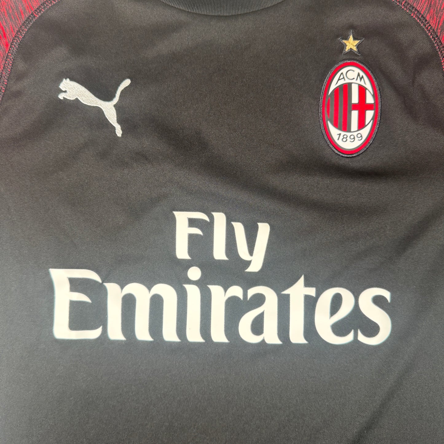 AC Milan 2018/2019 Third Football Shirt Small – Football Shirt Kingdom