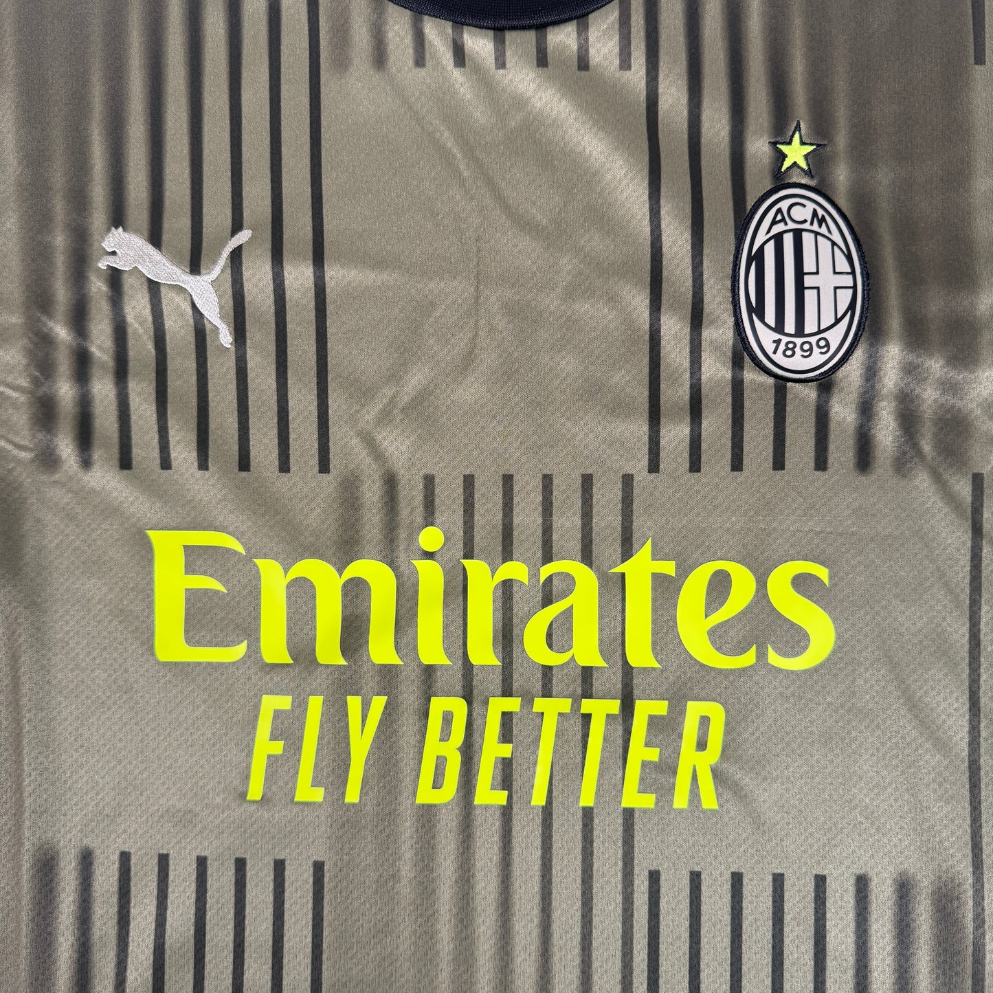 AC Milan 2022/2023 Third Football Shirt Large – Football Shirt Kingdom