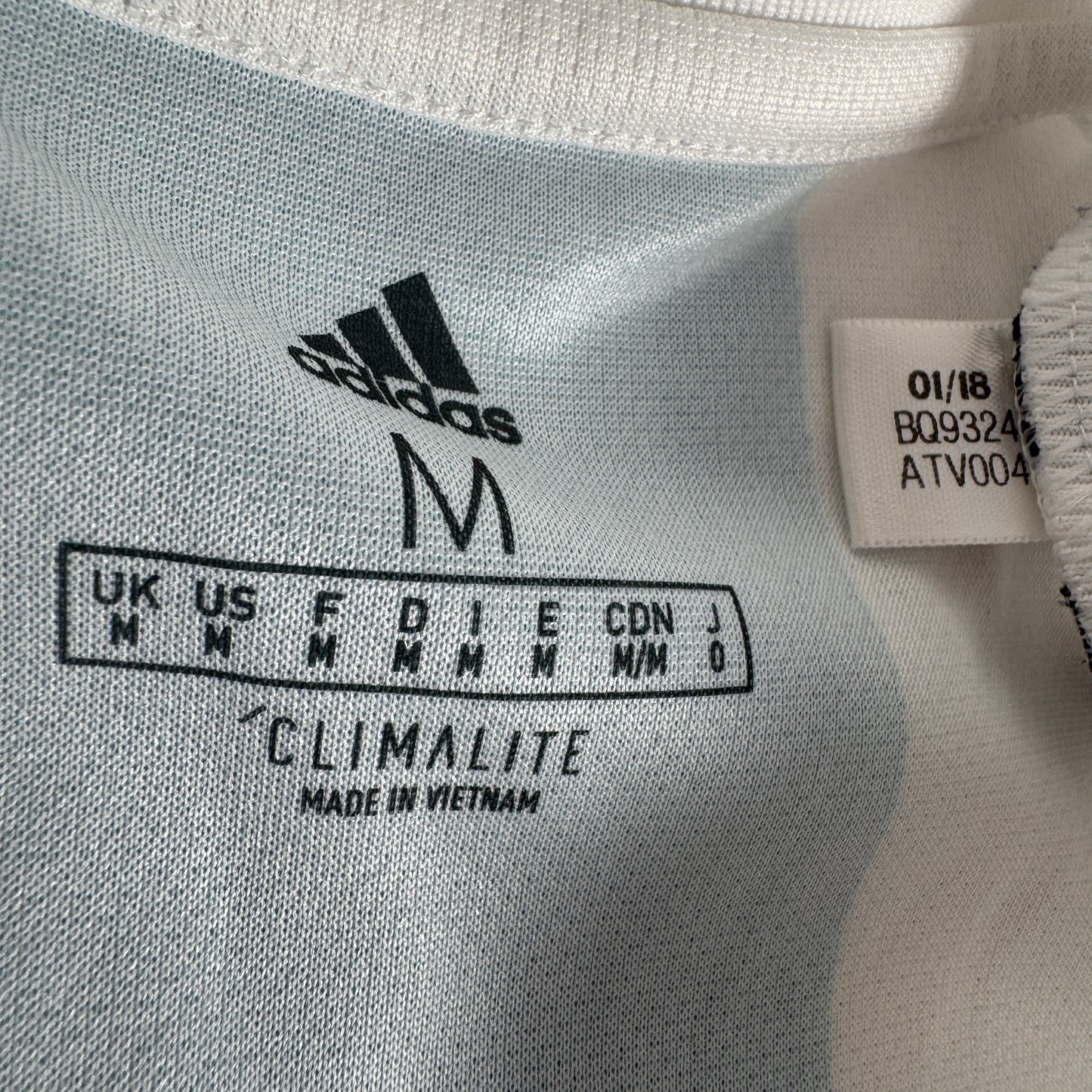 Argentina 2018/2019/2020 Home Football Shirt Medium – Football Shirt Kingdom