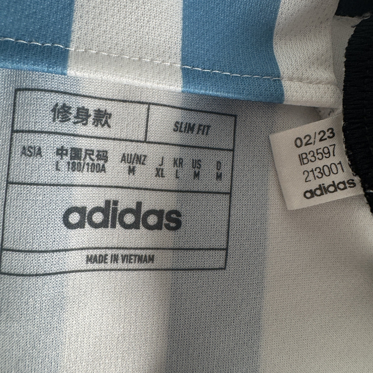 Argentina 2022/2023/2024 Home Football Shirt Medium