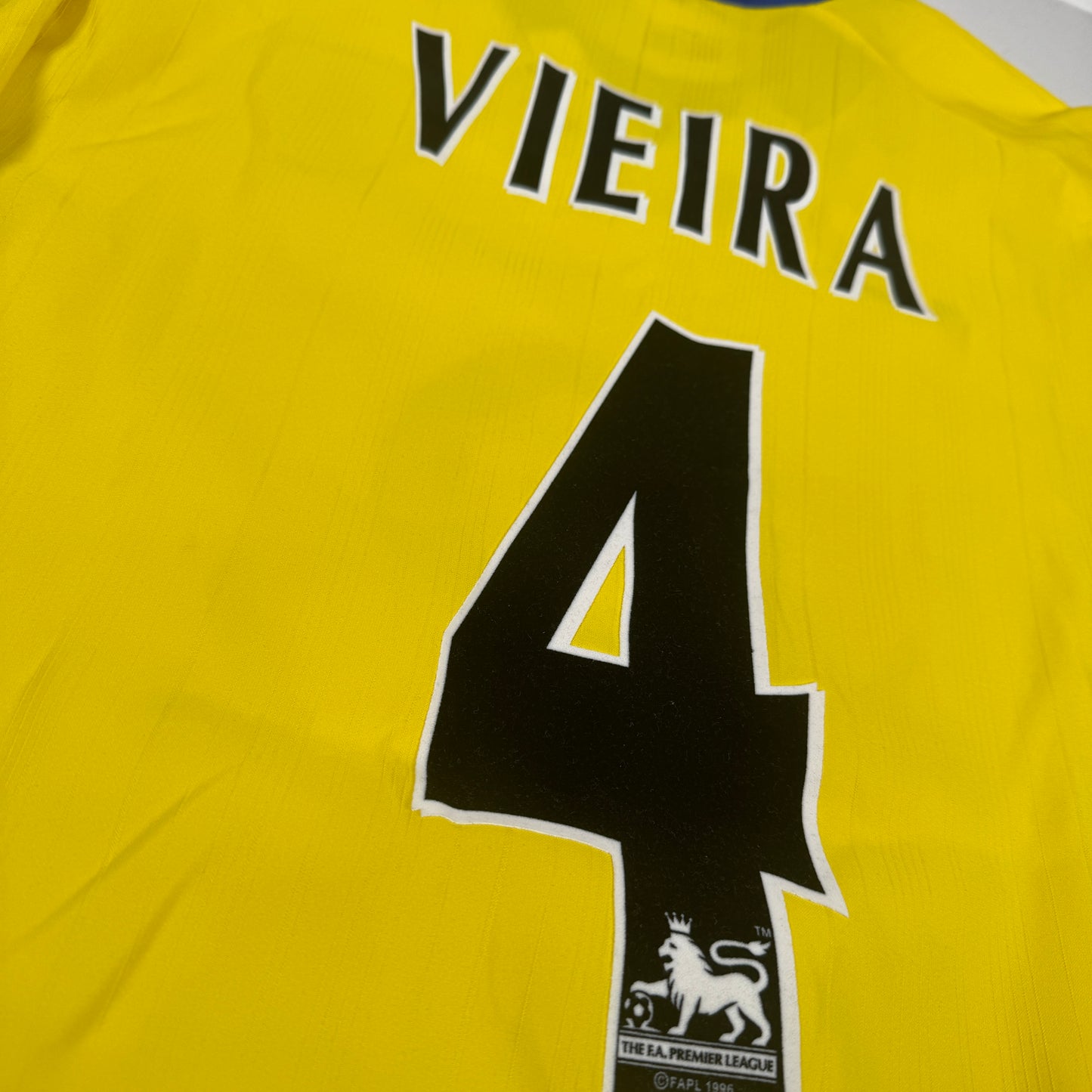 VIEIRA 4 Arsenal 2003/2004/2005 Away Third Football Shirt Large – Football Shirt Kingdom