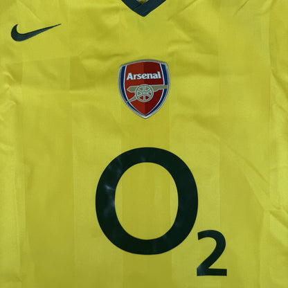 Close-up of Arsenal 2005/2006 away football shirt, size 3XL