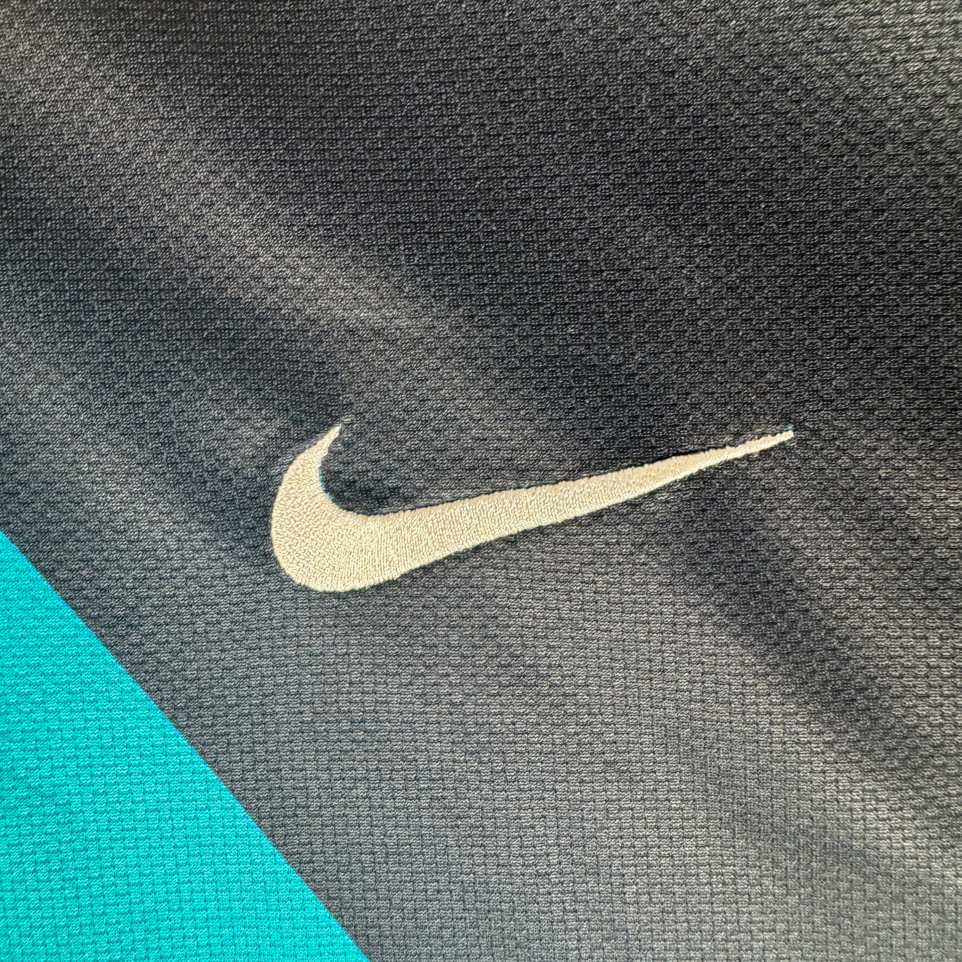 Arsenal 2011/2012 Away Football Shirt Medium – Football Shirt Kingdom
