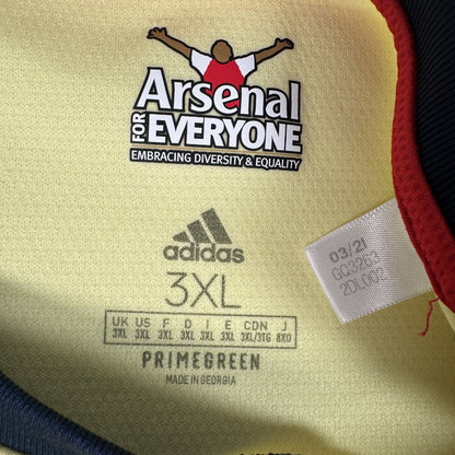 Size label inside Arsenal 2021/2022 away football shirt, size 3XL