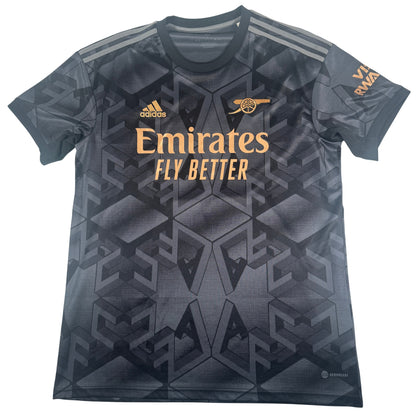 Front of Arsenal 2022/2023 away football shirt, size Large