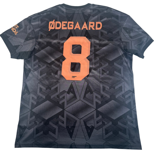 Back of Arsenal 2022/2023 away football shirt, size XL, showing Odegaard 8