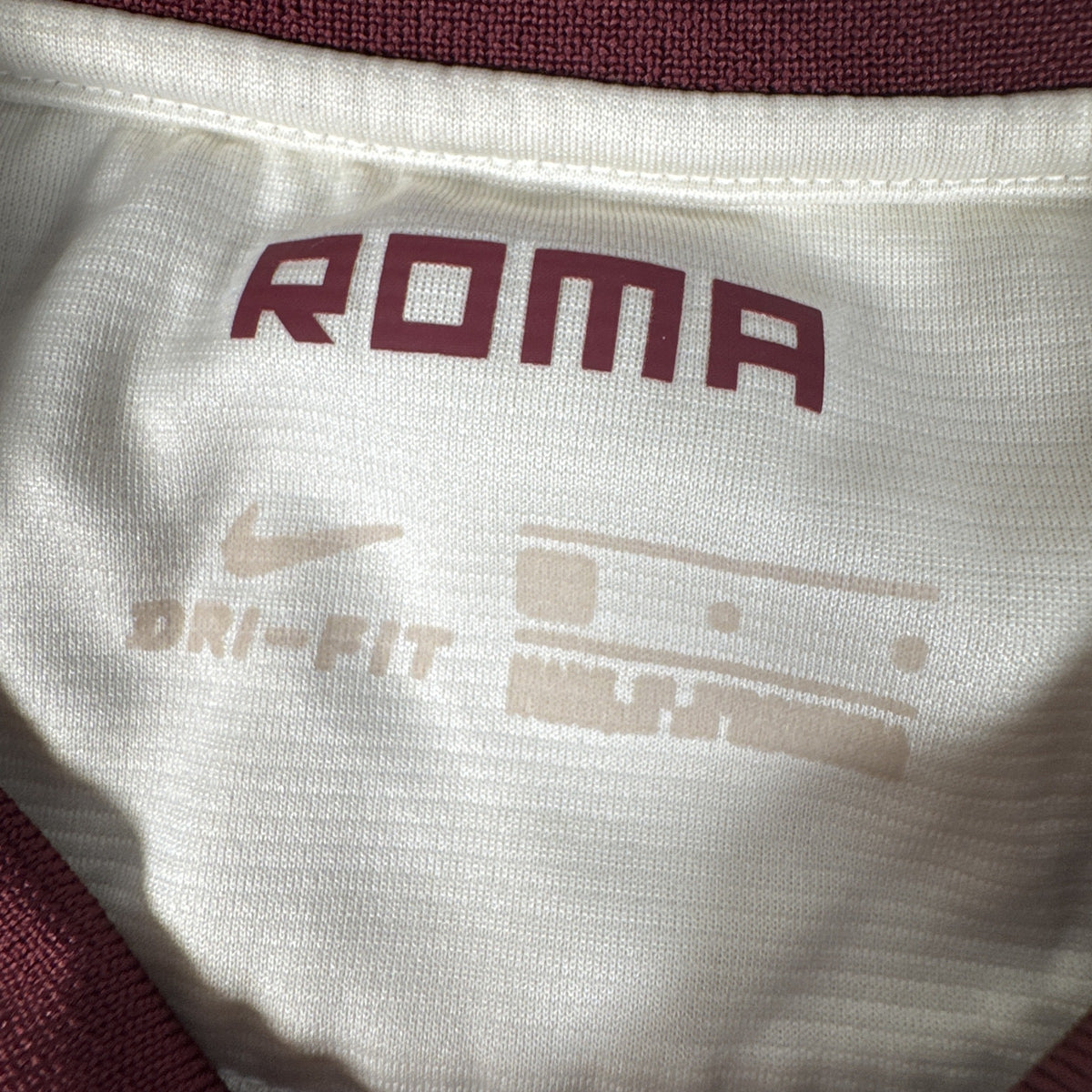 AS Roma 2020/2021 Away Football Shirt Large