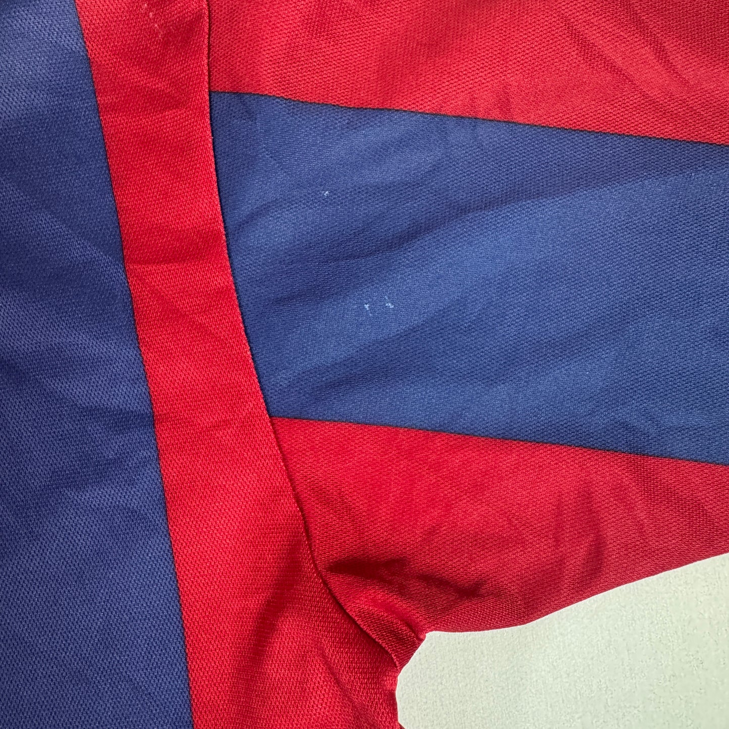 Barcelona 1998/1999 Home Football Shirt Small – Football Shirt Kingdom