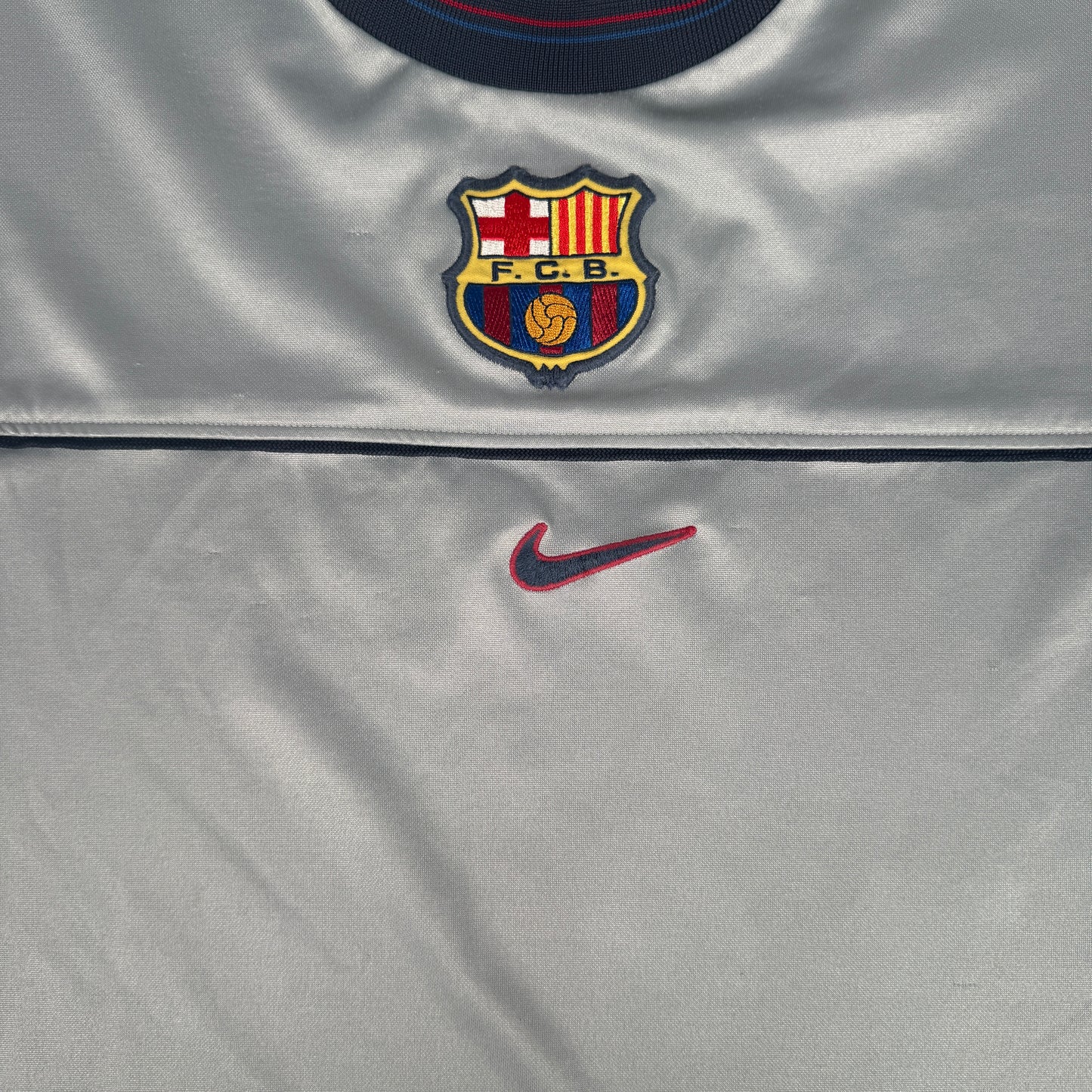Barcelona 1998/1999/2000 Grey Training Football Shirt XL – Football Shirt Kingdom