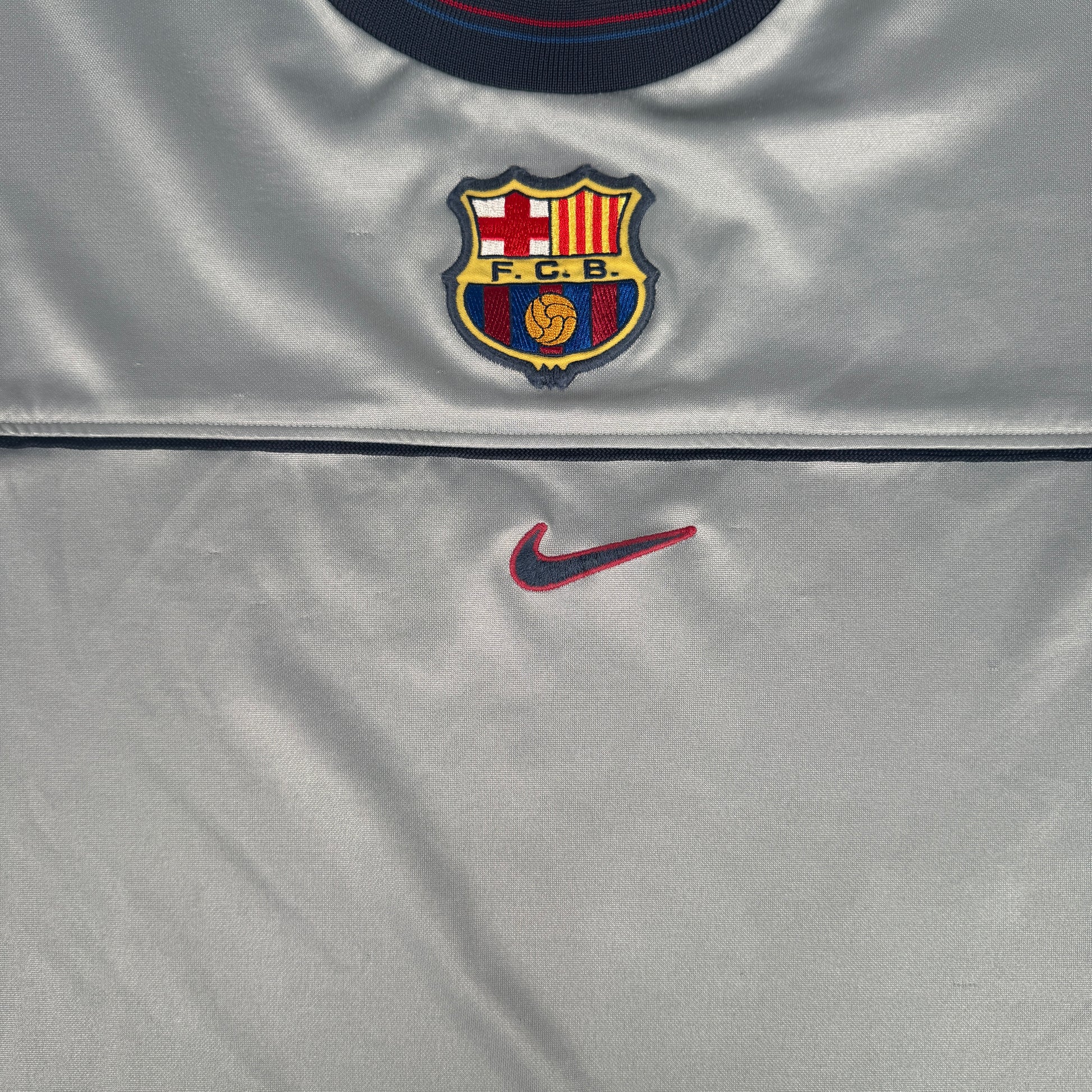 Barcelona 1998/1999/2000 Grey Training Football Shirt XL – Football Shirt Kingdom