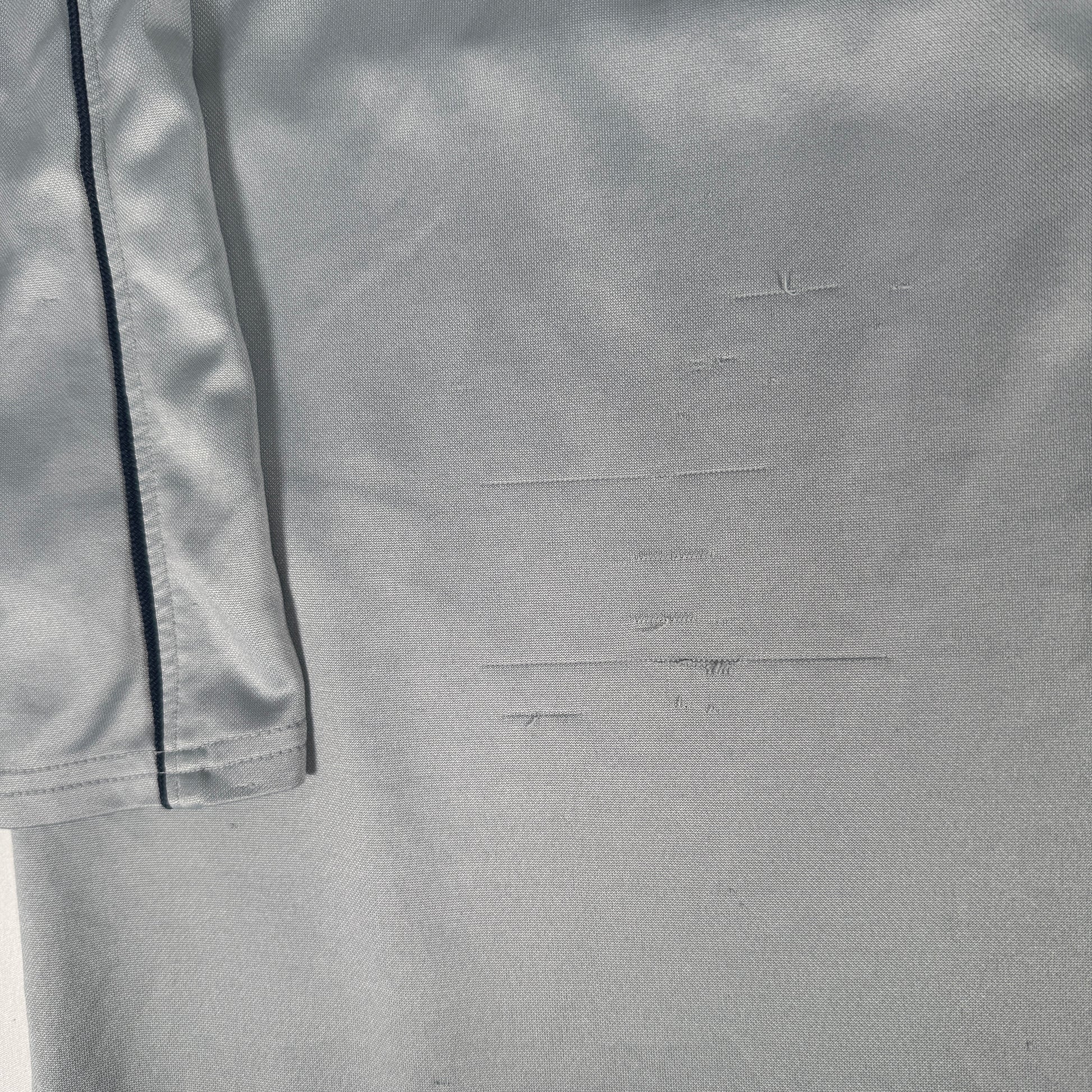 Barcelona 1998/1999/2000 Grey Training Football Shirt XL – Football Shirt Kingdom