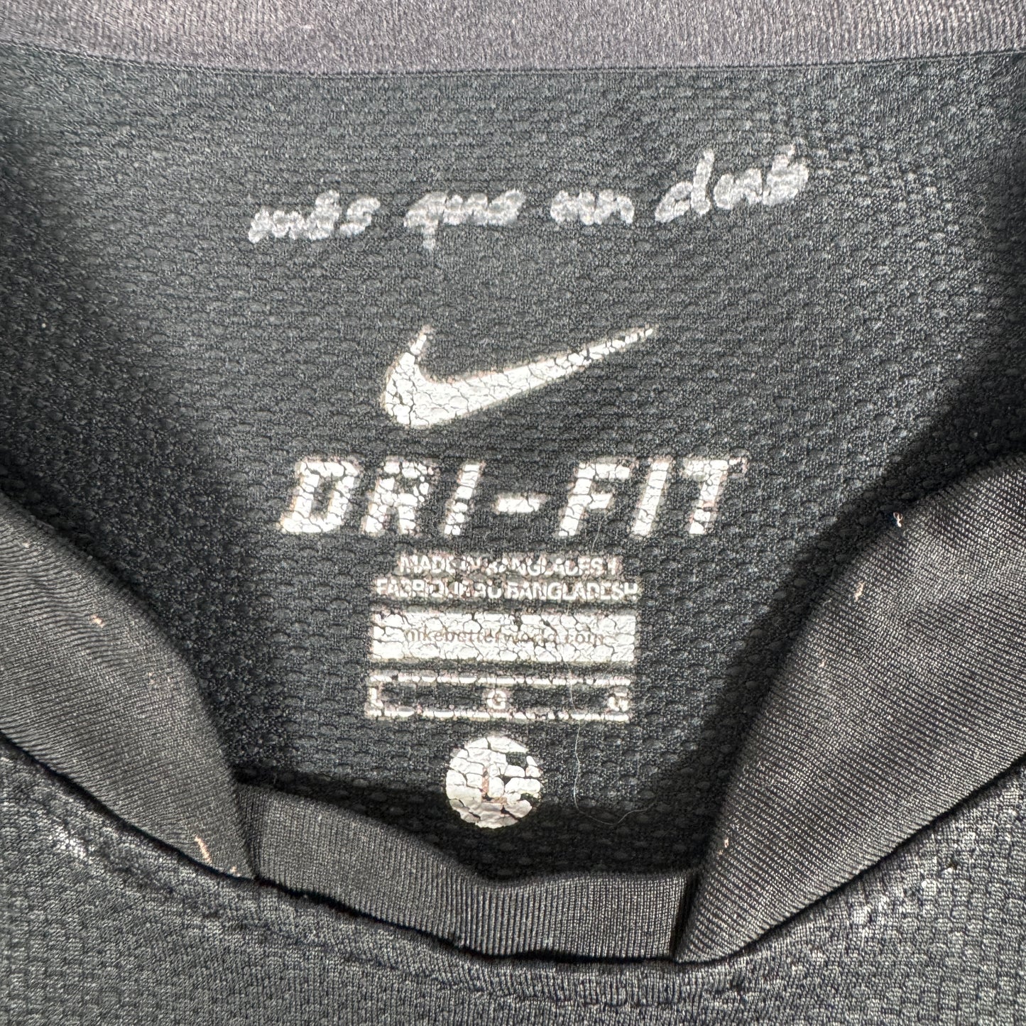 Barcelona 2011/2012 Away Football Shirt Large – Football Shirt Kingdom