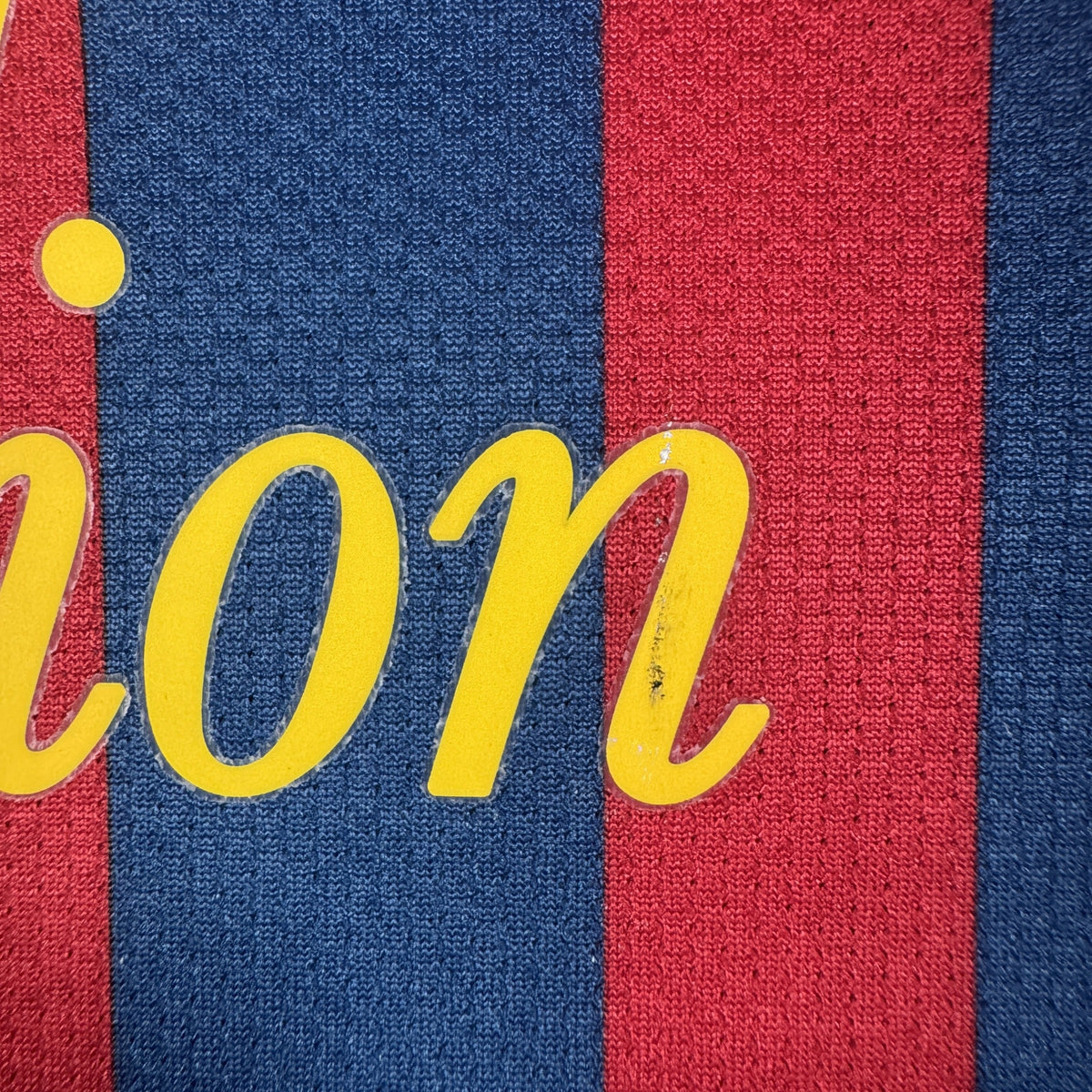 Barcelona 2011/2012 home football shirt, size Large